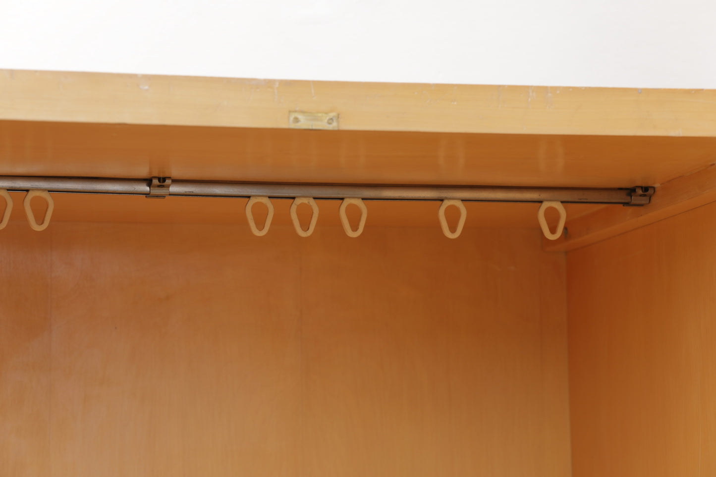 Vittorio Dassi blond maple wardrobe 60s