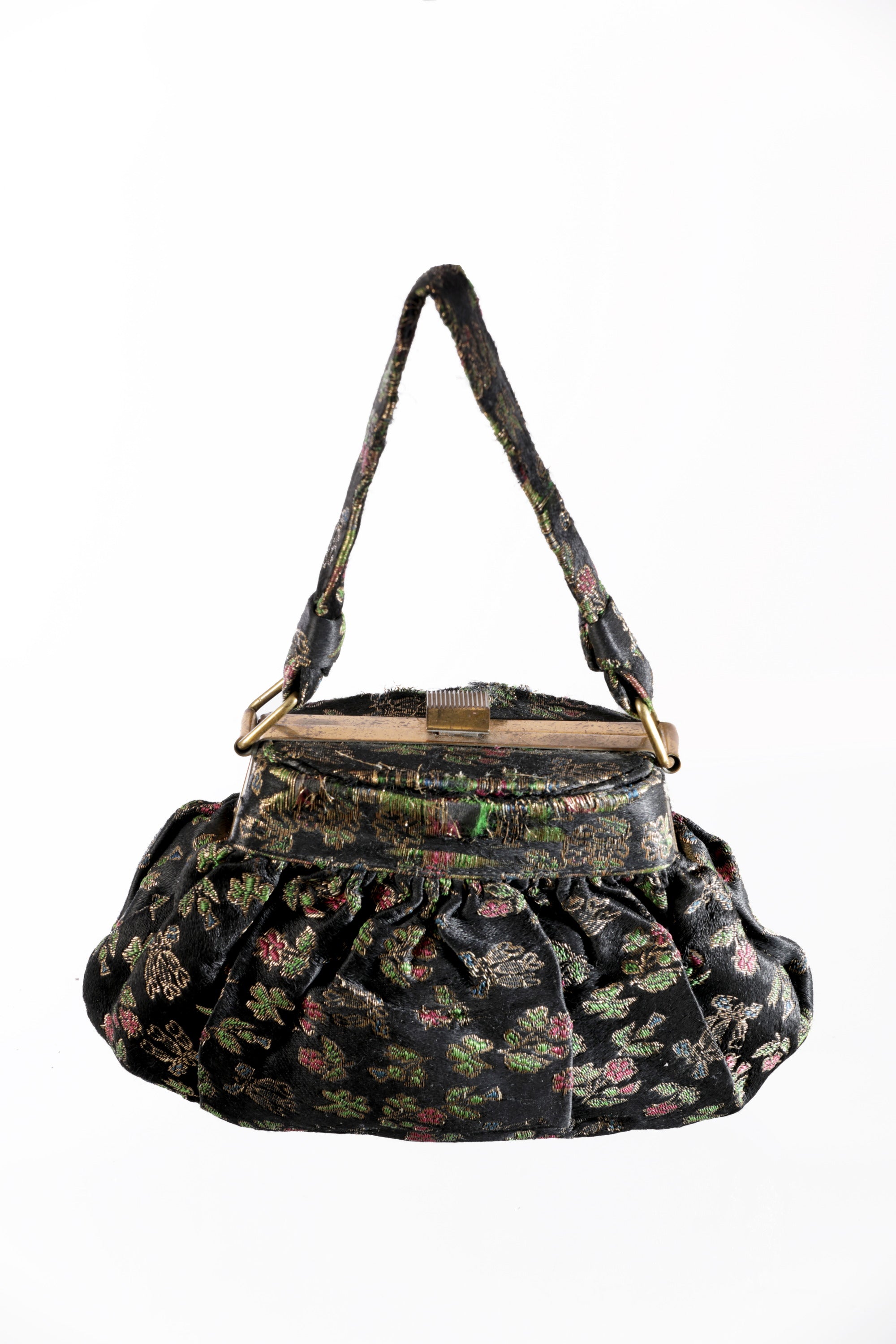 Embroidered cloth bag