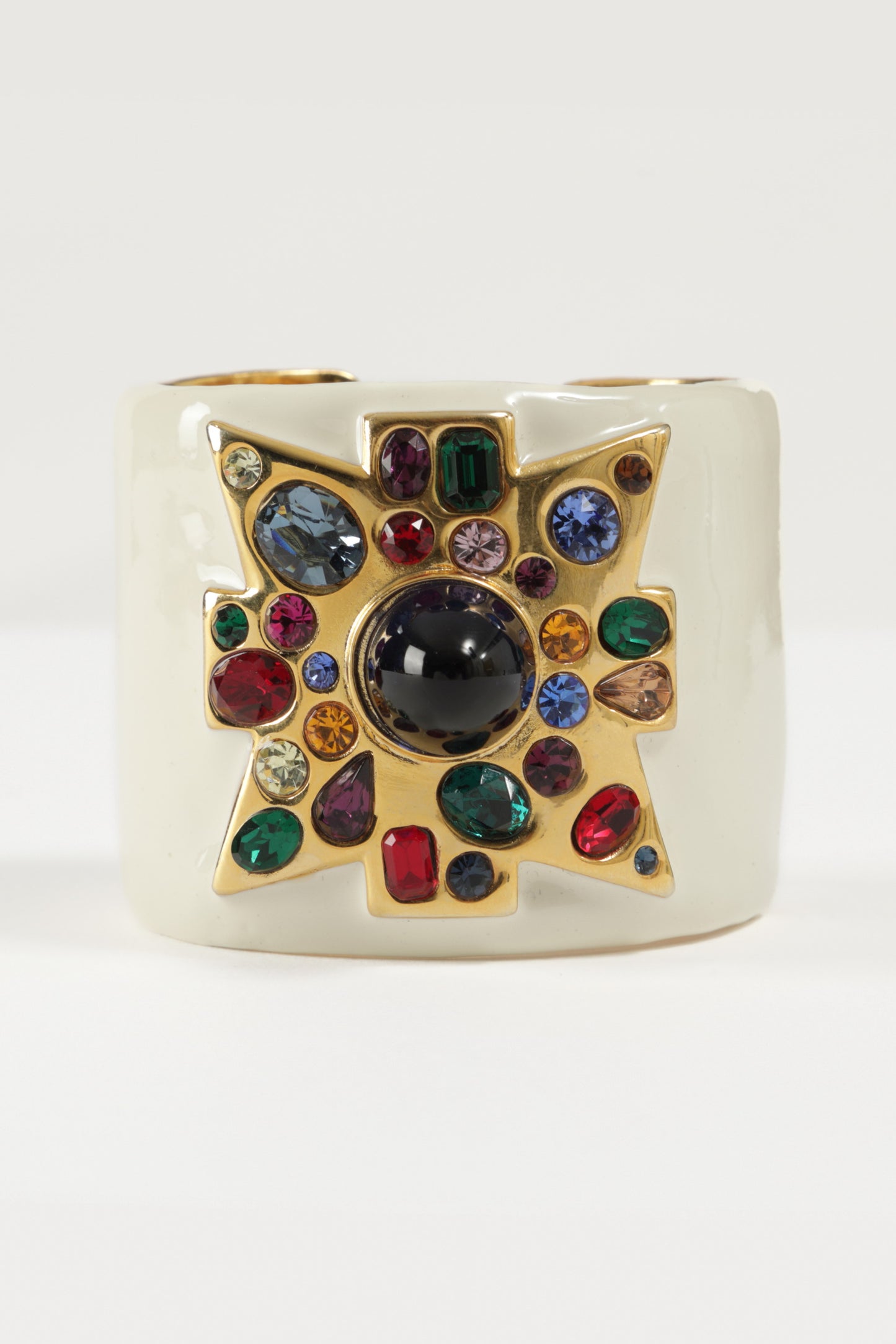 Bracciale bianco croce Kenneth Jay Lane anni 90