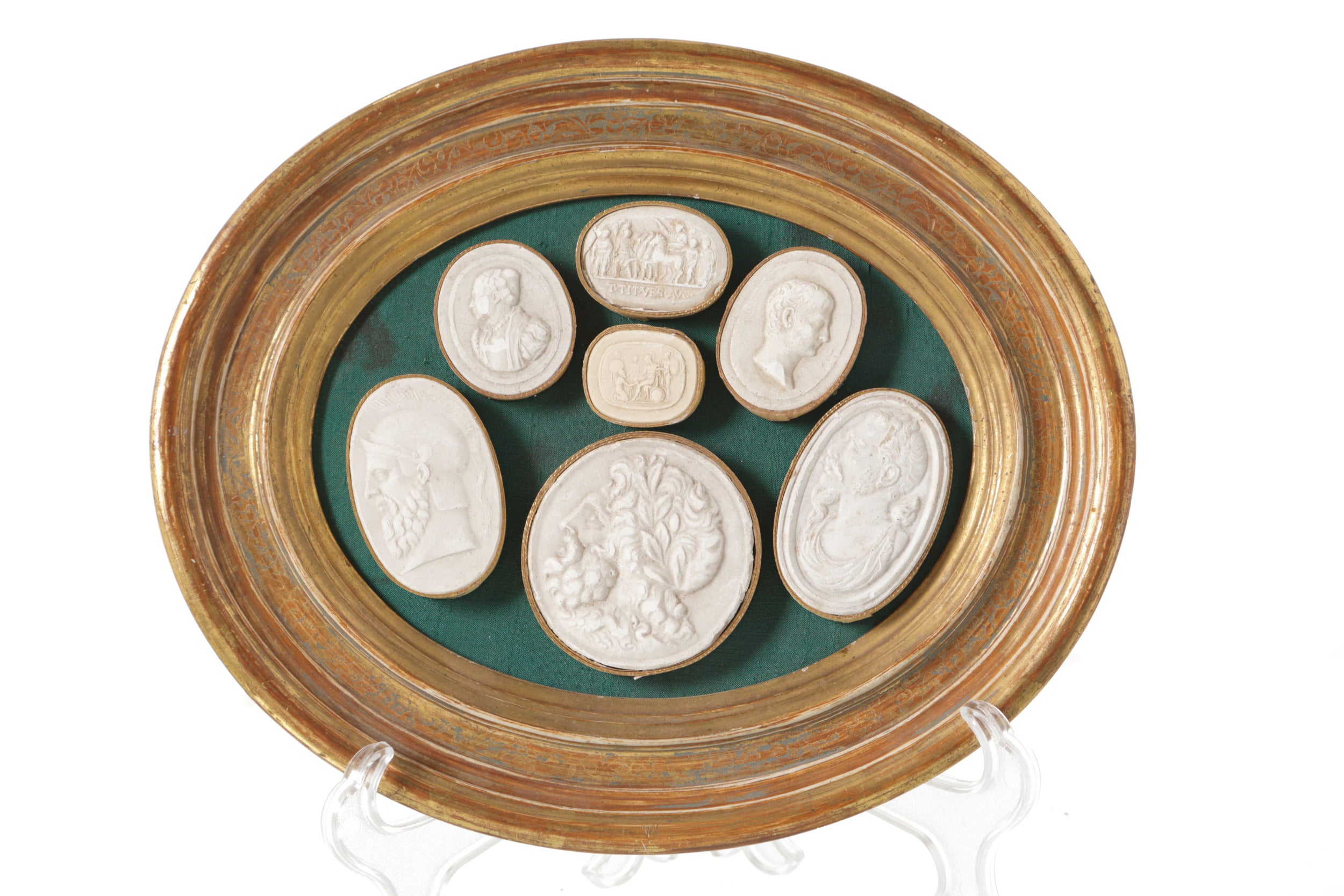 Plaster cameos 900