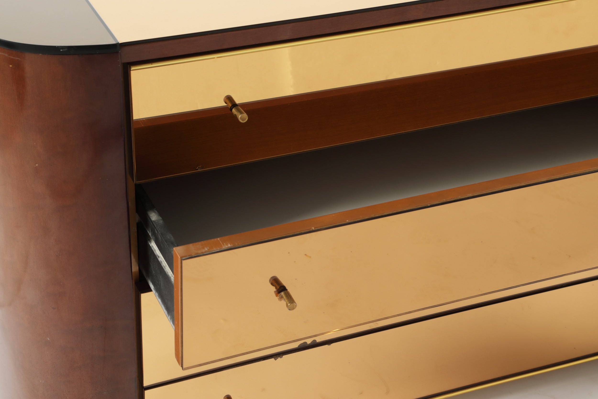 Chest of drawers in briarwood and smoked glass from the 70s