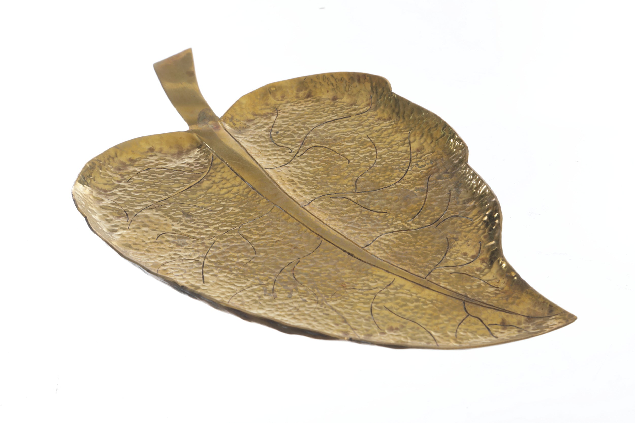 1970s brass leaf centrepiece