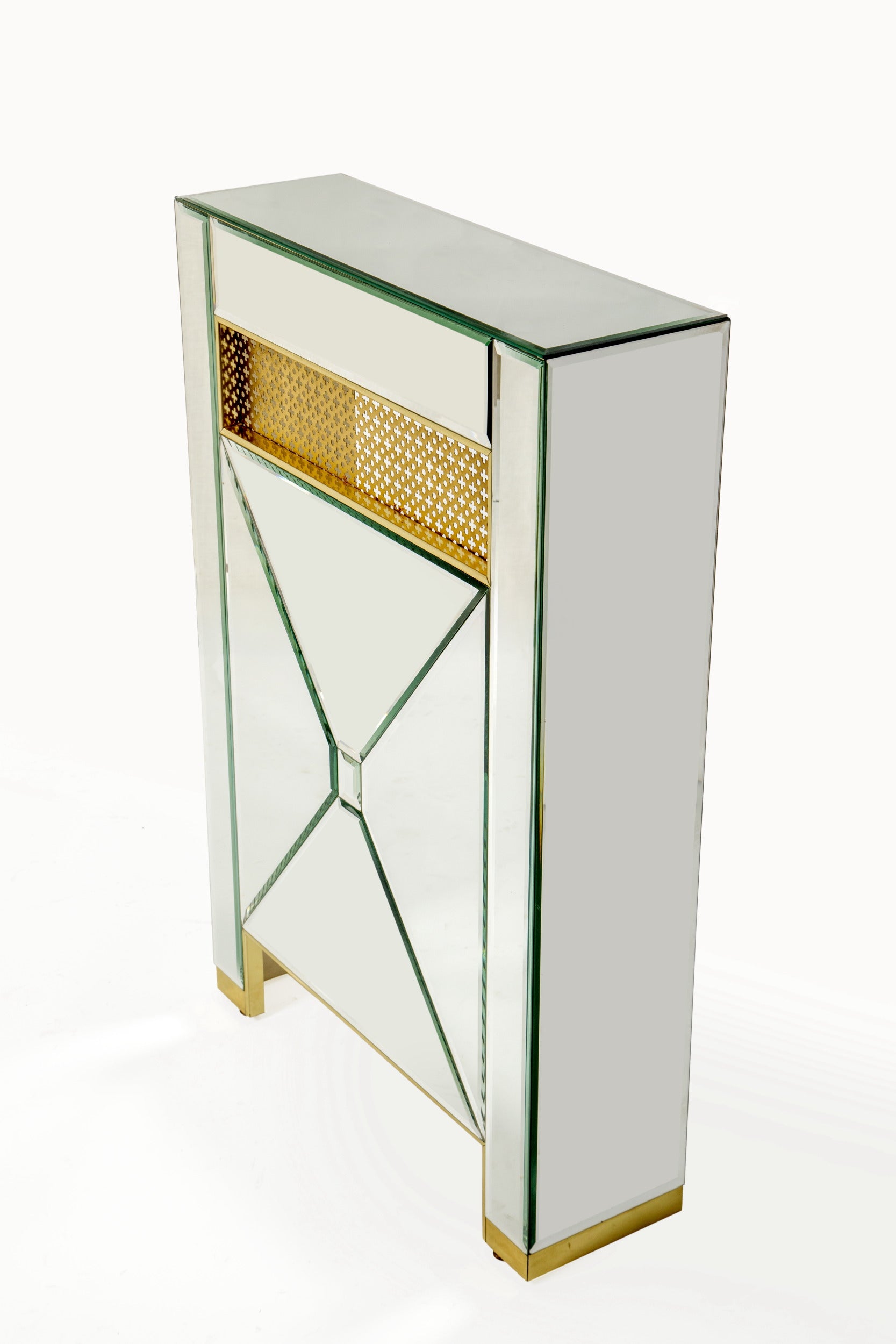 Small mirrored radiator cover console