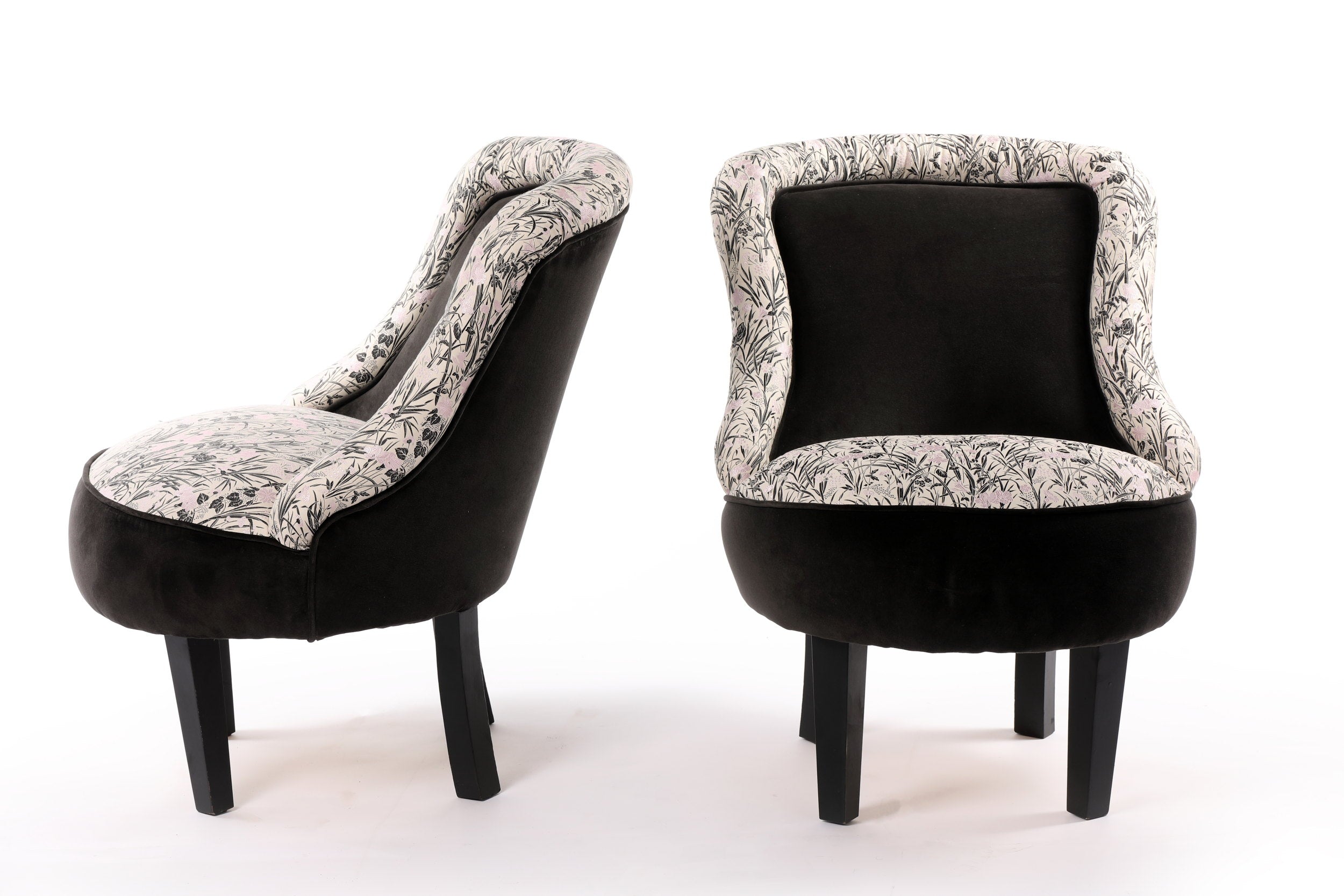 Small couple
bedroom armchairs