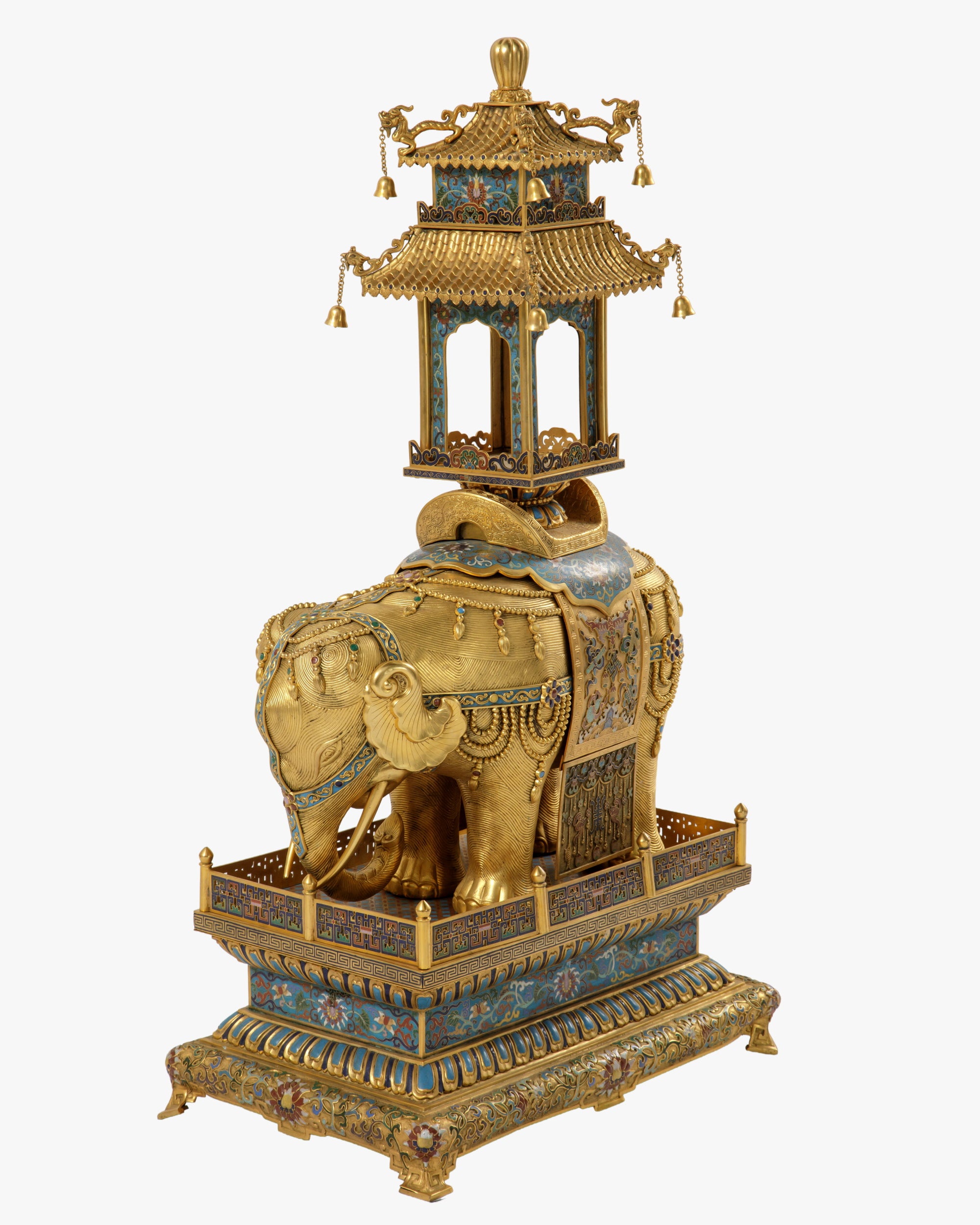 Elefante con pagoda in bronzo dorato e smalti cloisonné