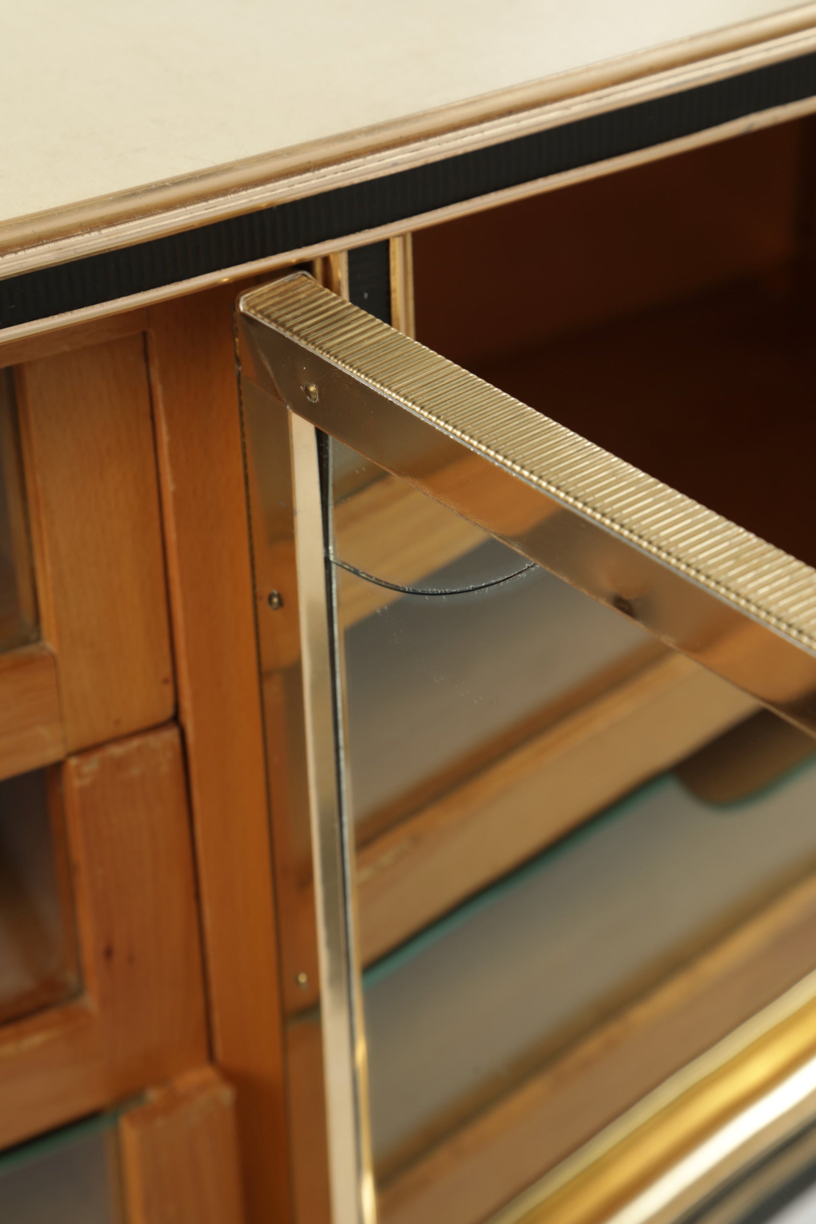 Buffet with mirror Umberto Mascagni ivory 50s