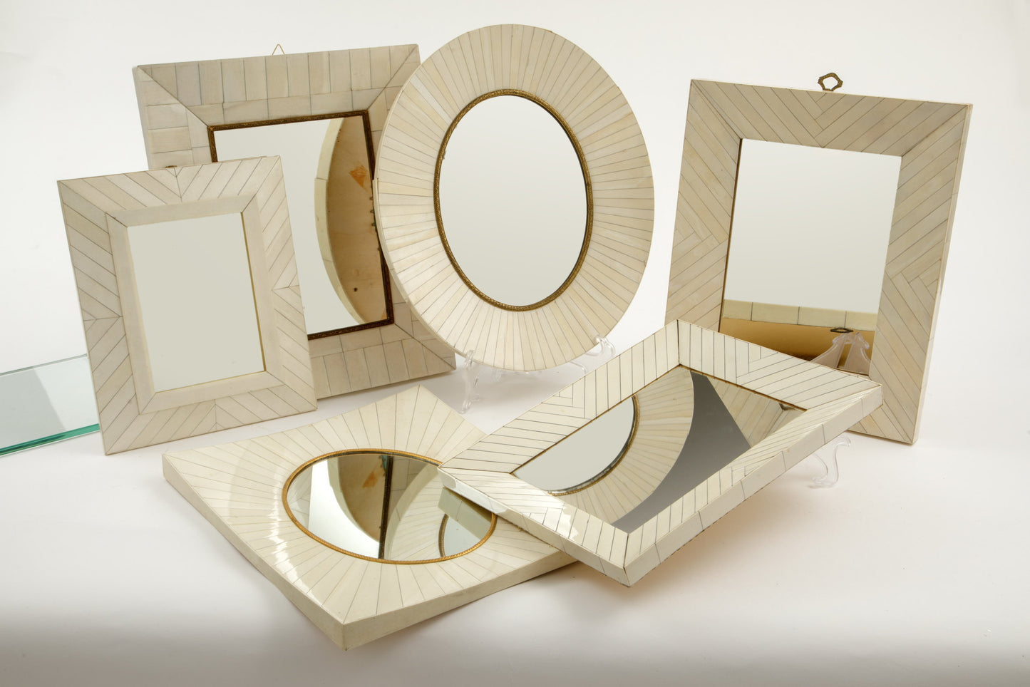 Piccolo specchio avoriolina anni 60