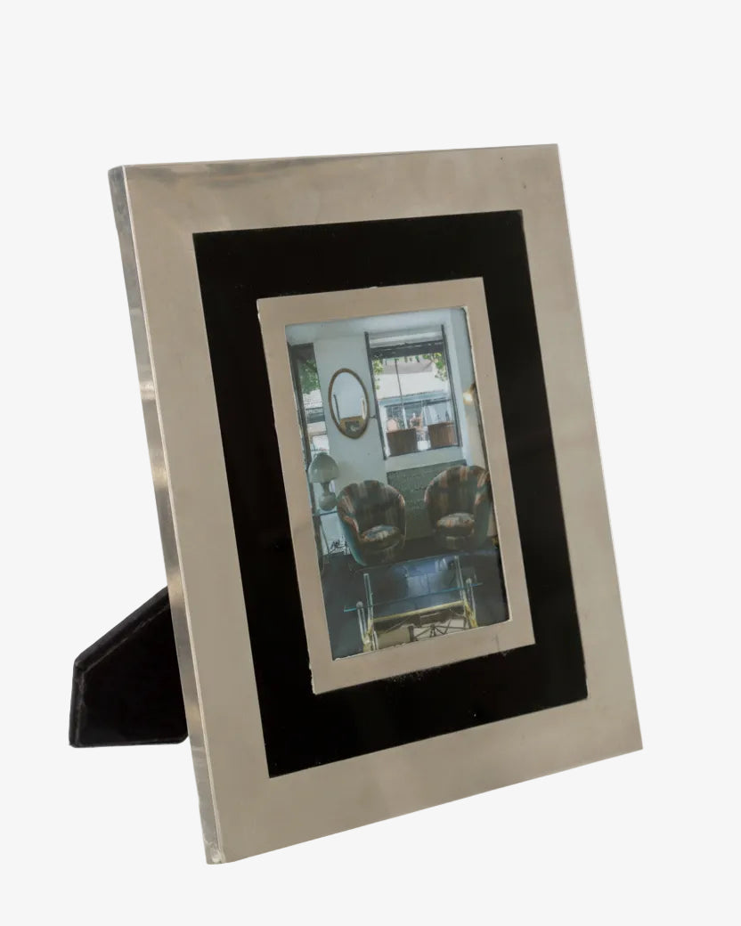Liwan's 70s photo frame