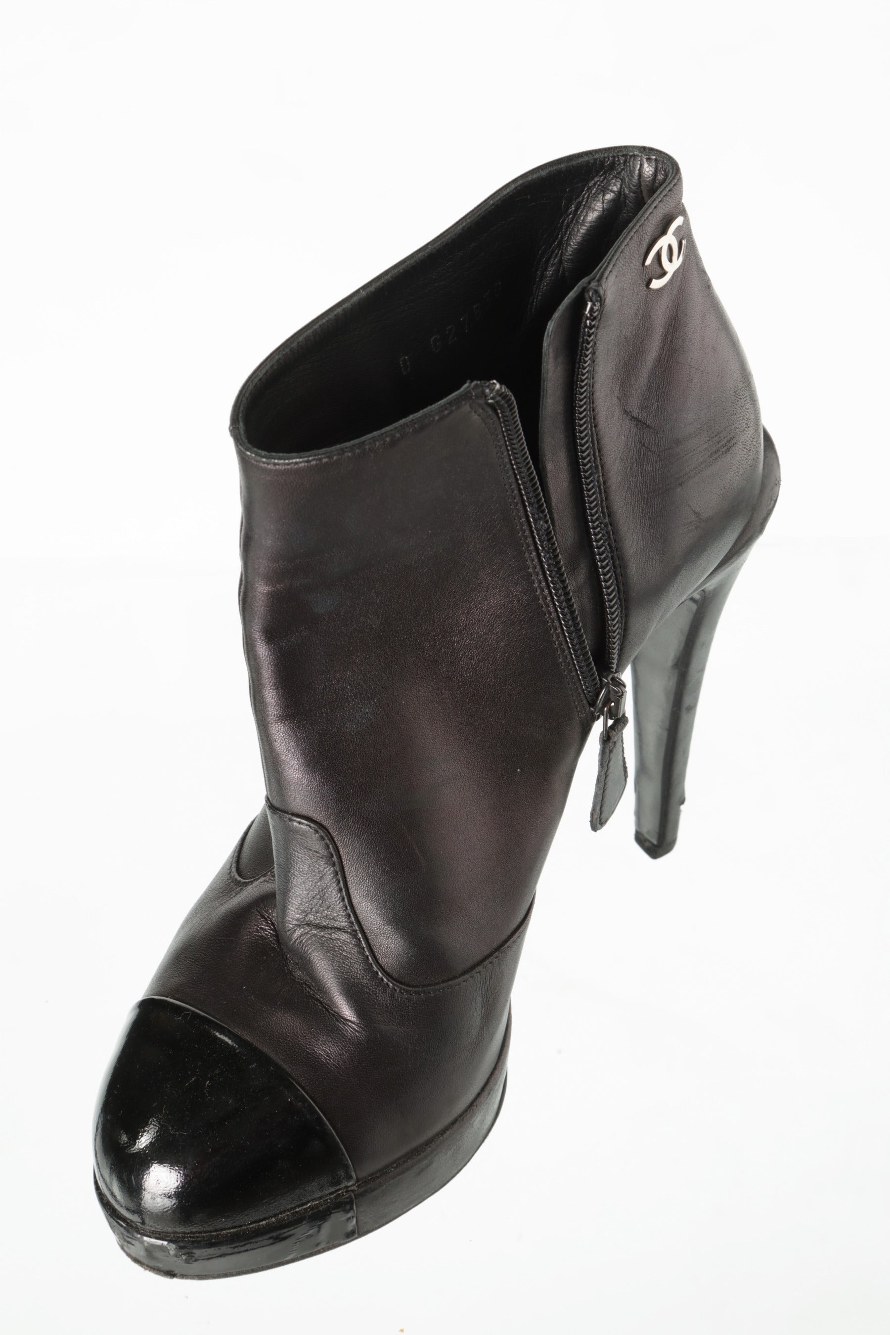Chanel ankle boot in black leather