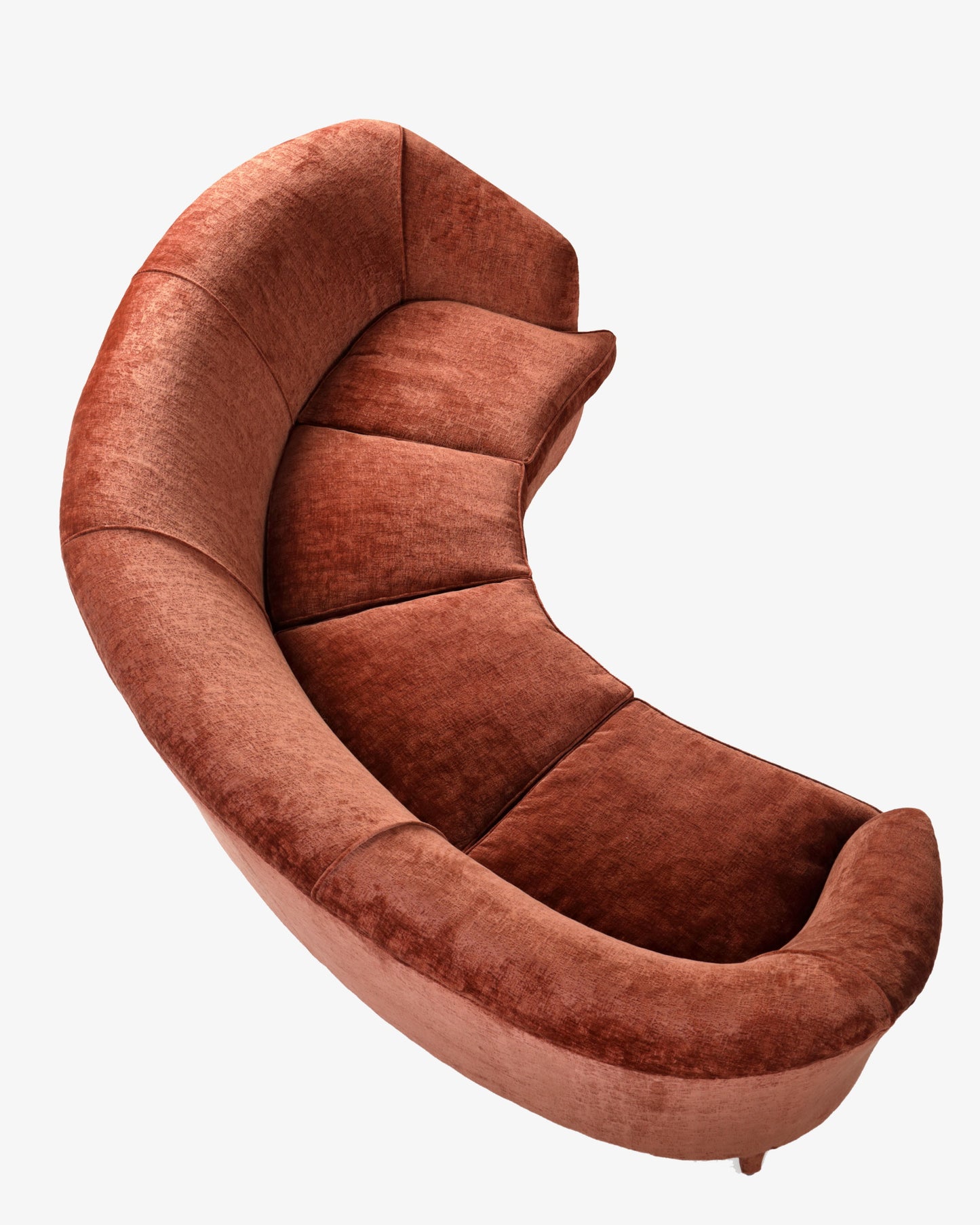 Divano curvo anni 50 velluto ruggine reinterpretato da t r i p l e f