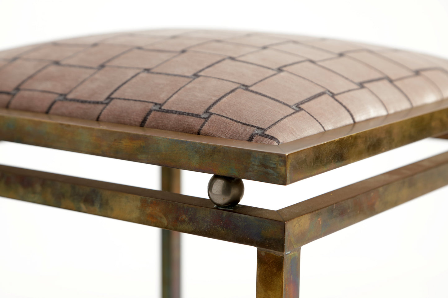 Piccola panca anni 70 reinterpretata da t r i p l e f