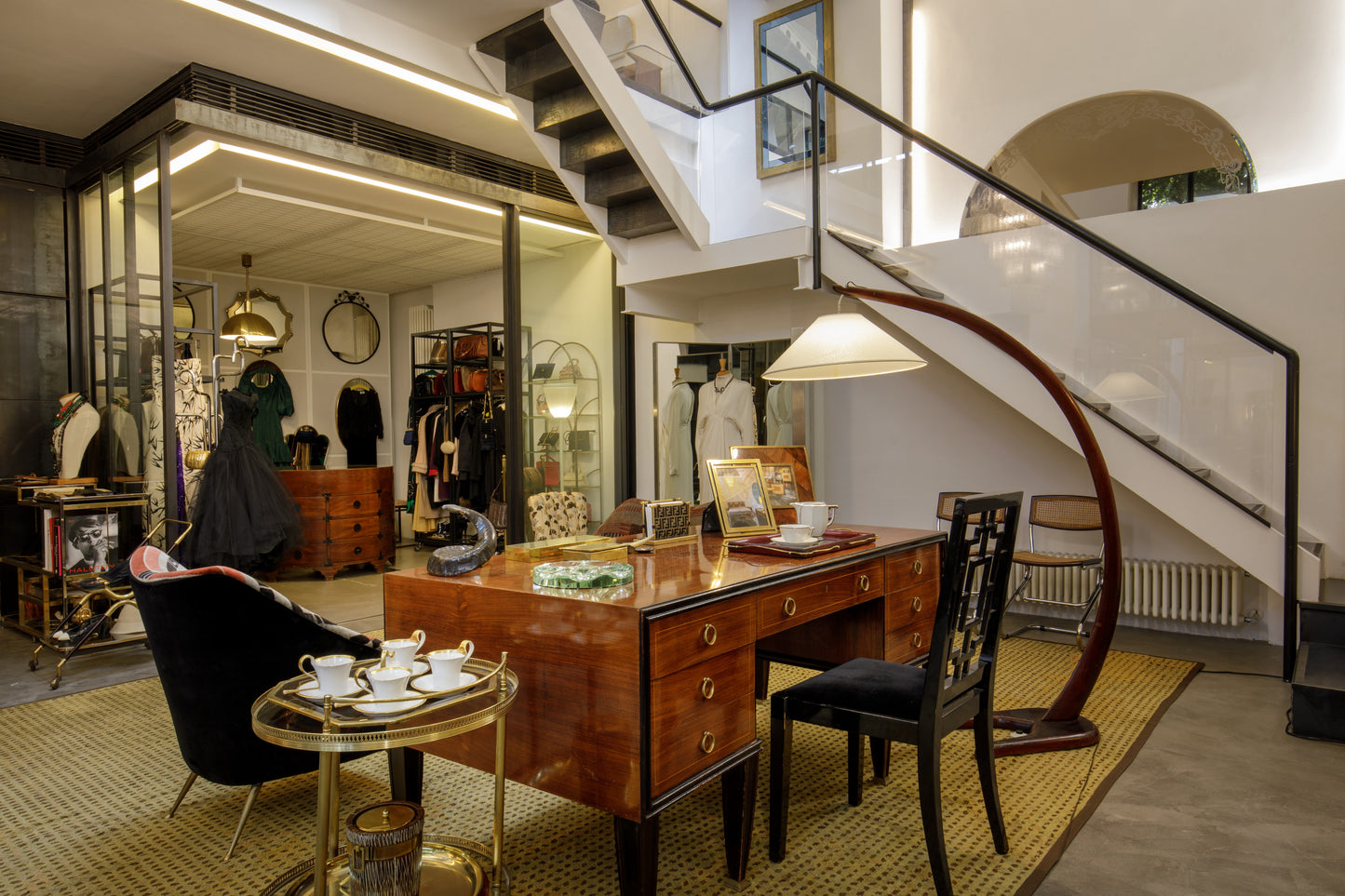 Lampada ad arco da terra anni 60