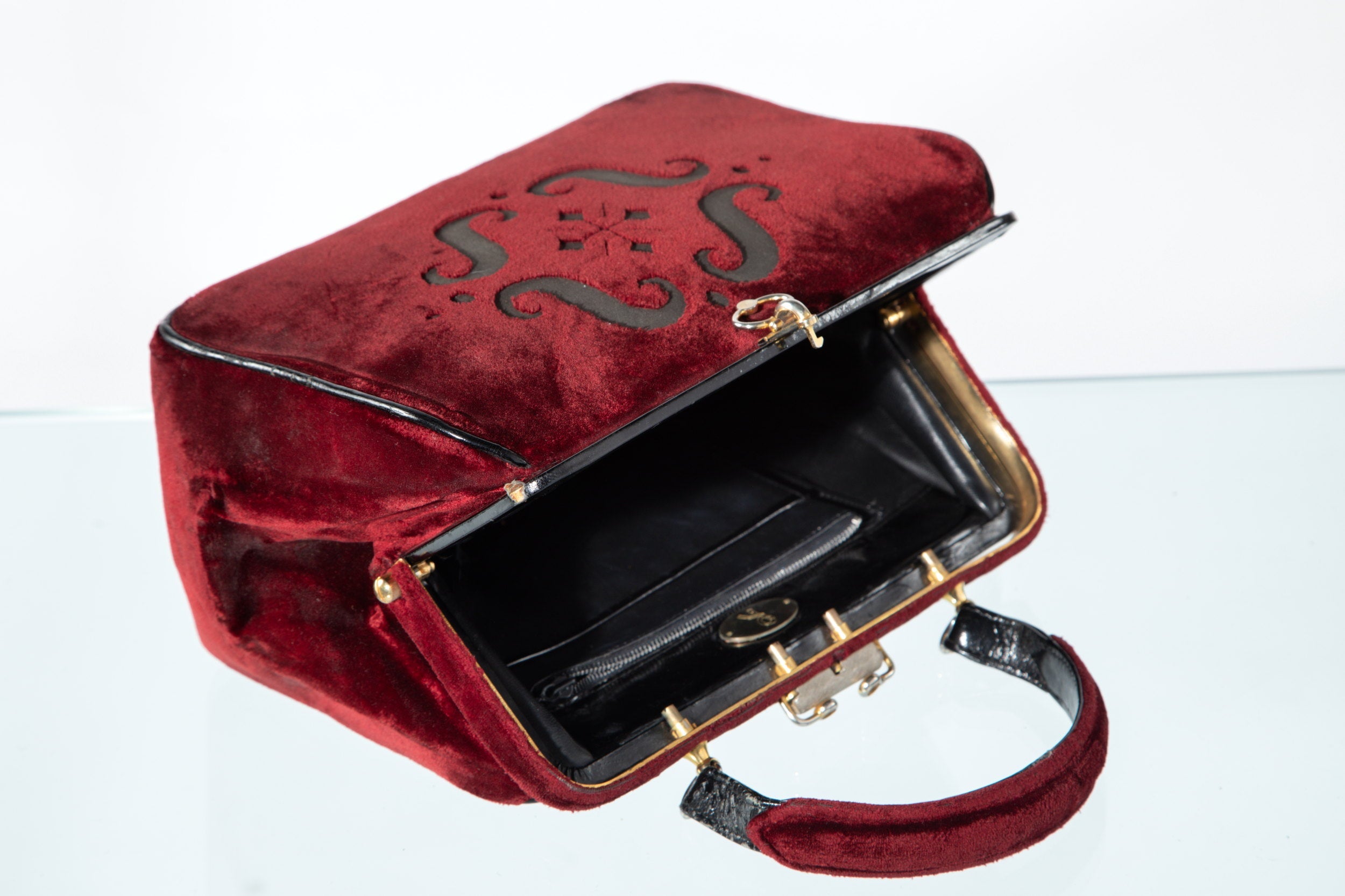 Roberta Di Camerino boredaux devoré velvet handbag