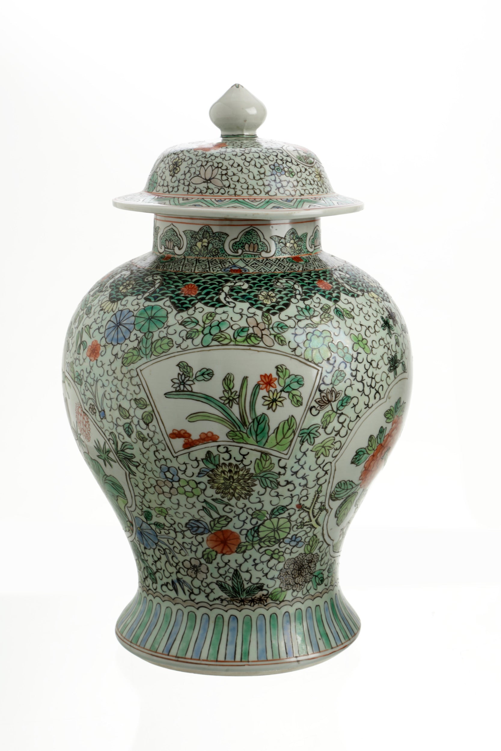 Chinese painted potiche