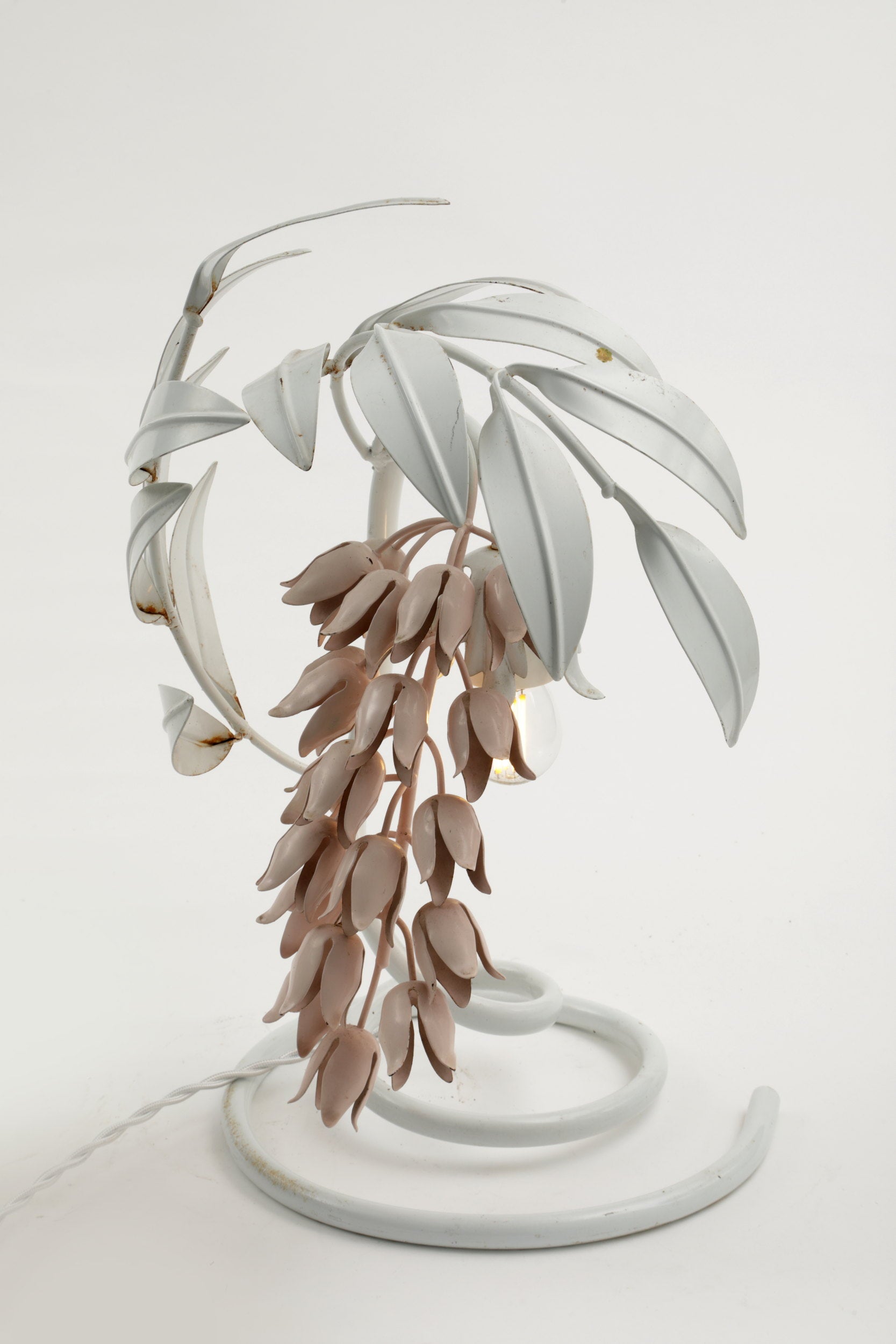 Lacquered iron table lamp bunch of flowers