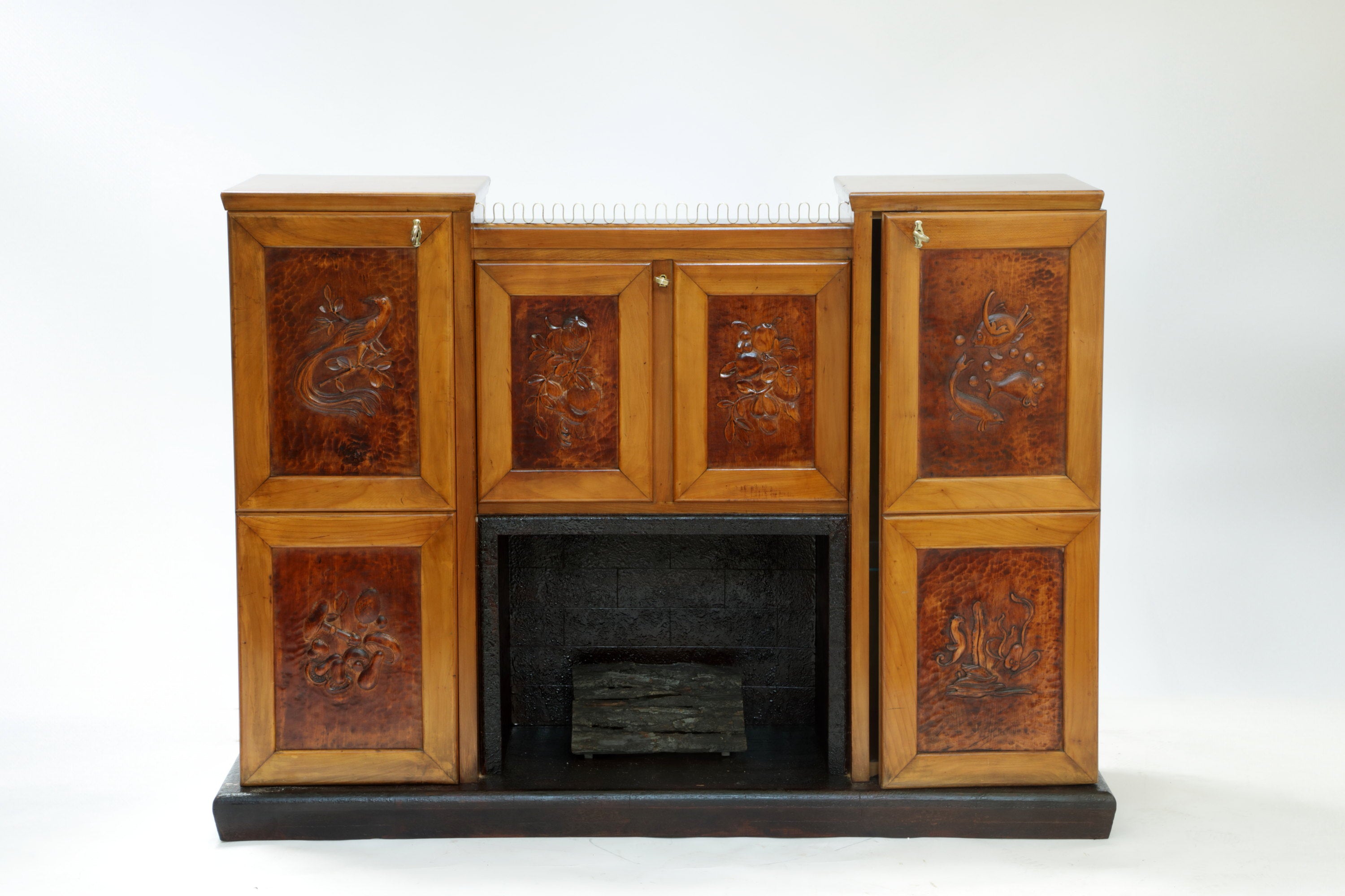 Mobile bar Fireplace by Osvaldo Borsani