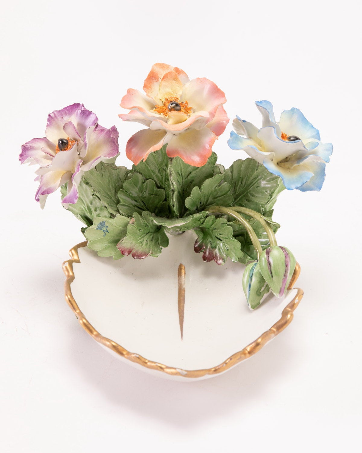 Small Capodimonte table accessory from the 50s