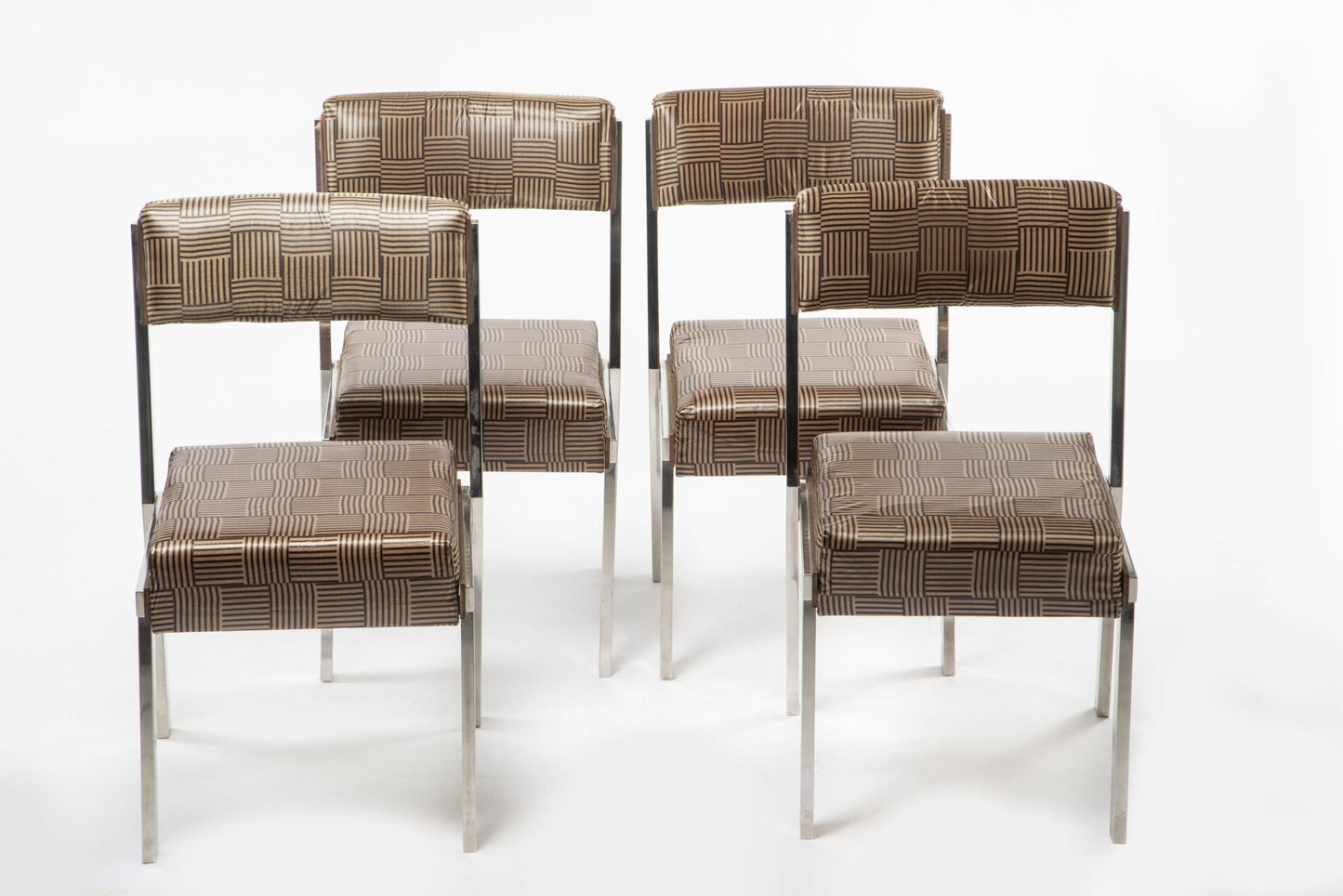 Quattro sedie acciaio anni 70 reinterpretate triplef