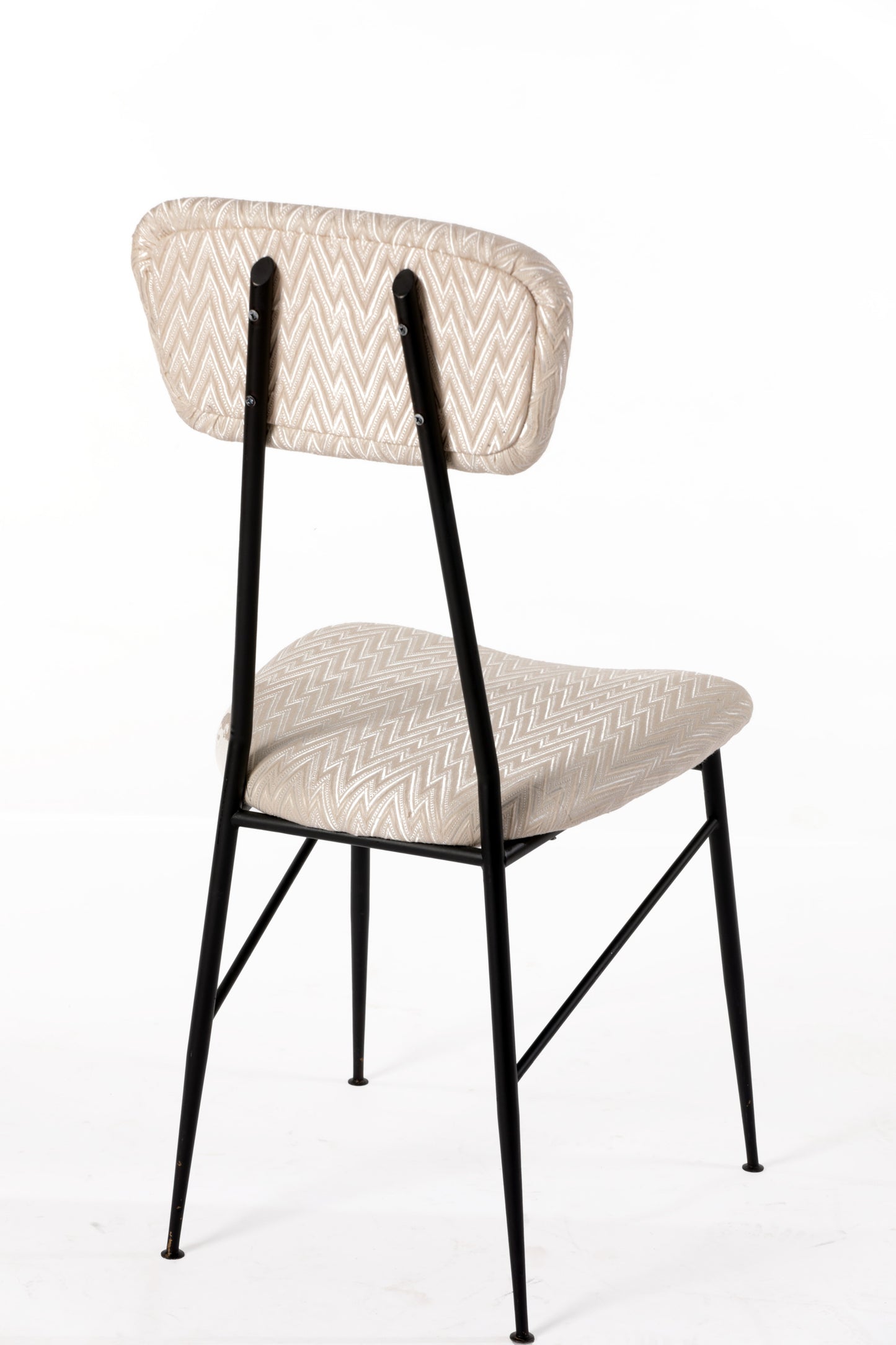 Six ivory herringbone fabric chairs reinterpreted by triplef