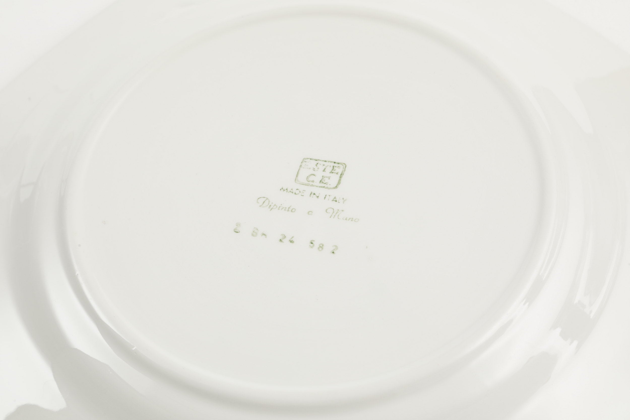 Este ceramic plate set from the 70s with bamboo edge