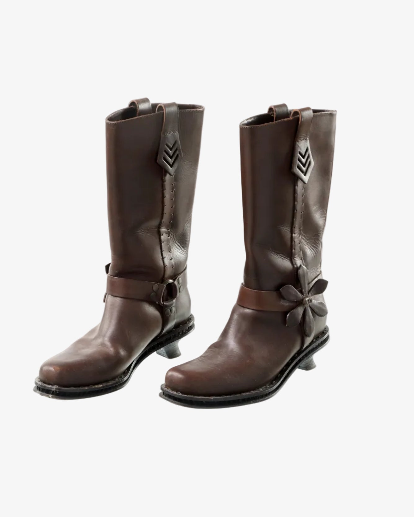 Fendi leather boot with flower application