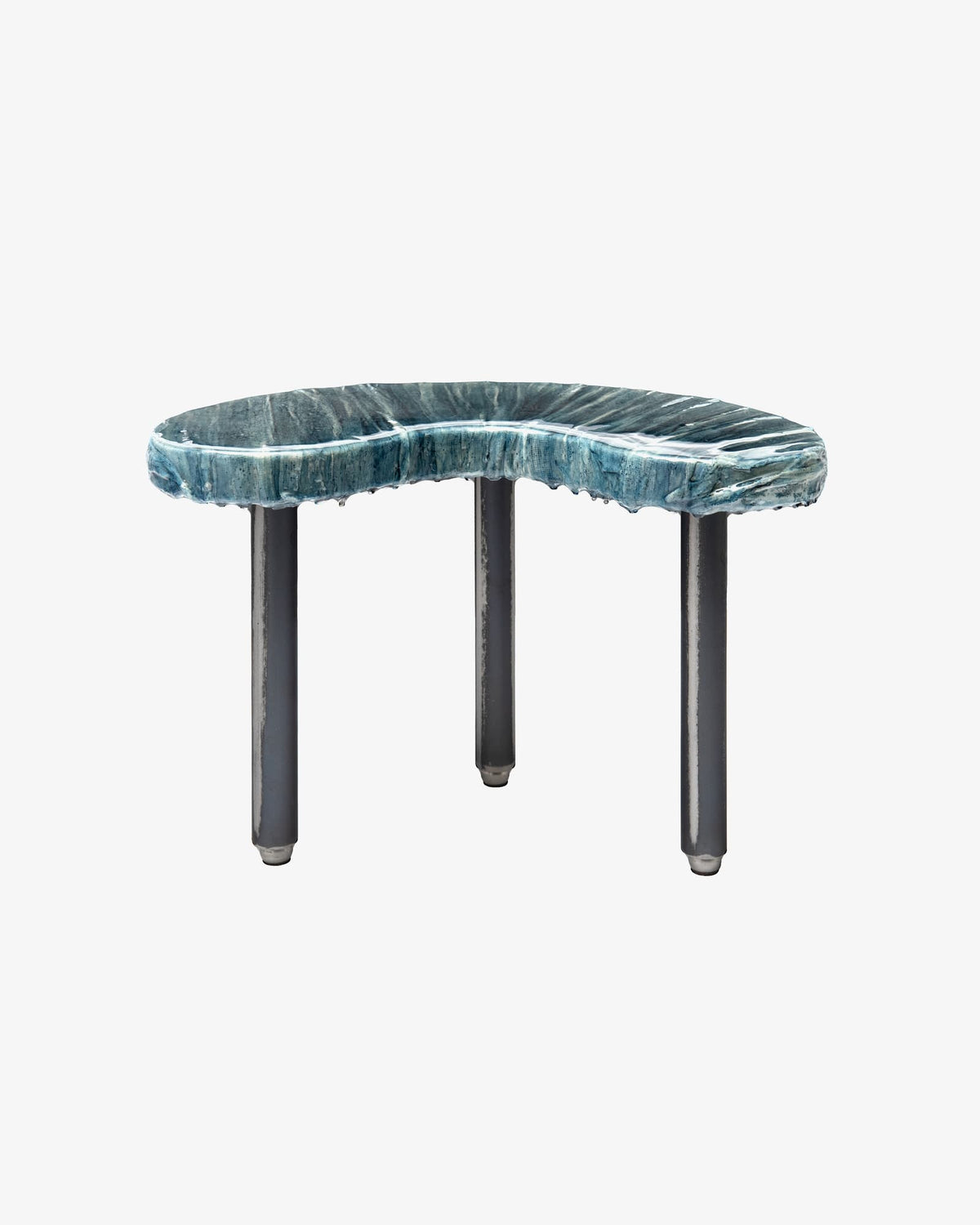 Large comma with Omega Blue reliefs - Livia Rebecchini Interiors for COALAN Art Designers
