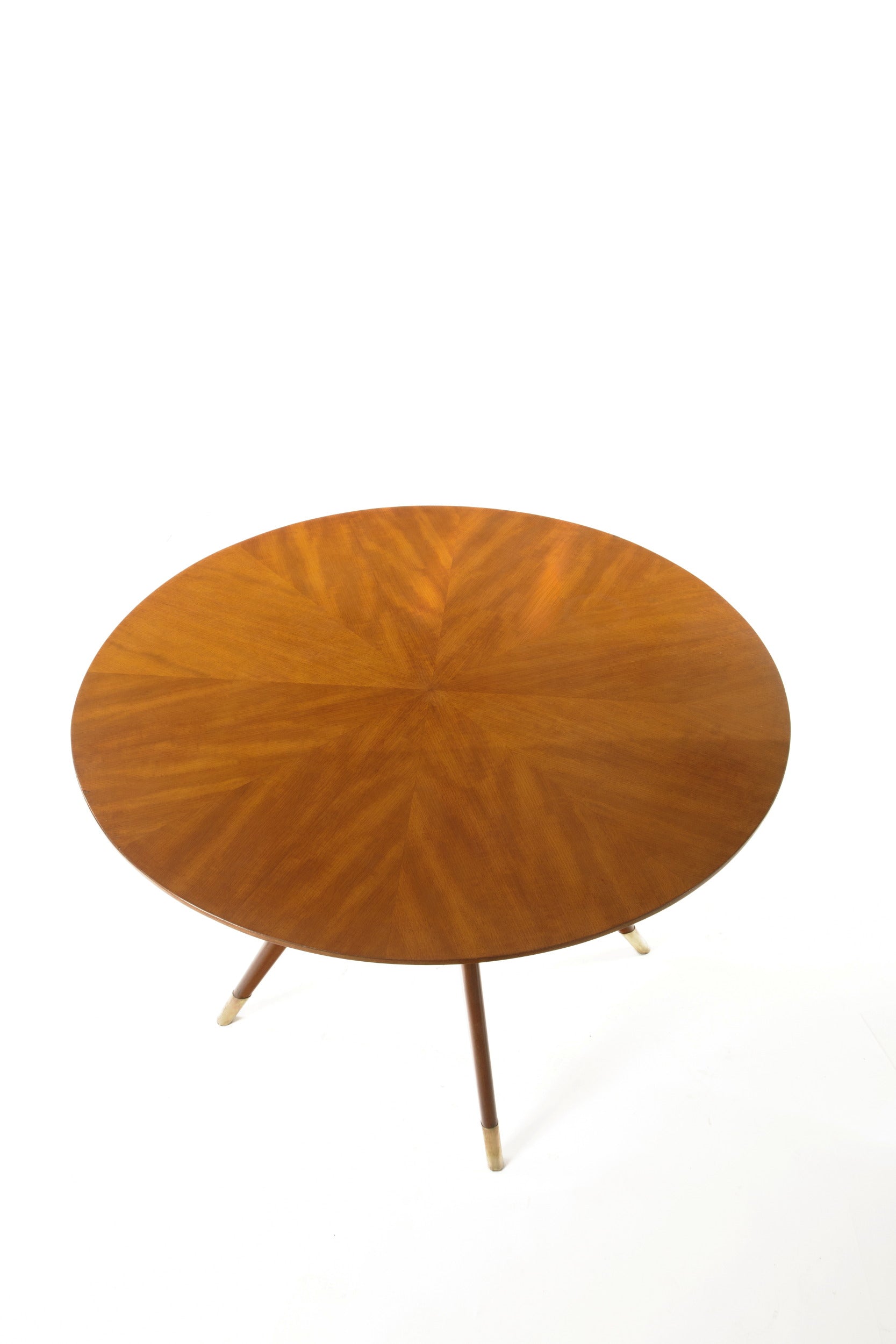Silvio Cavatorta table 1950