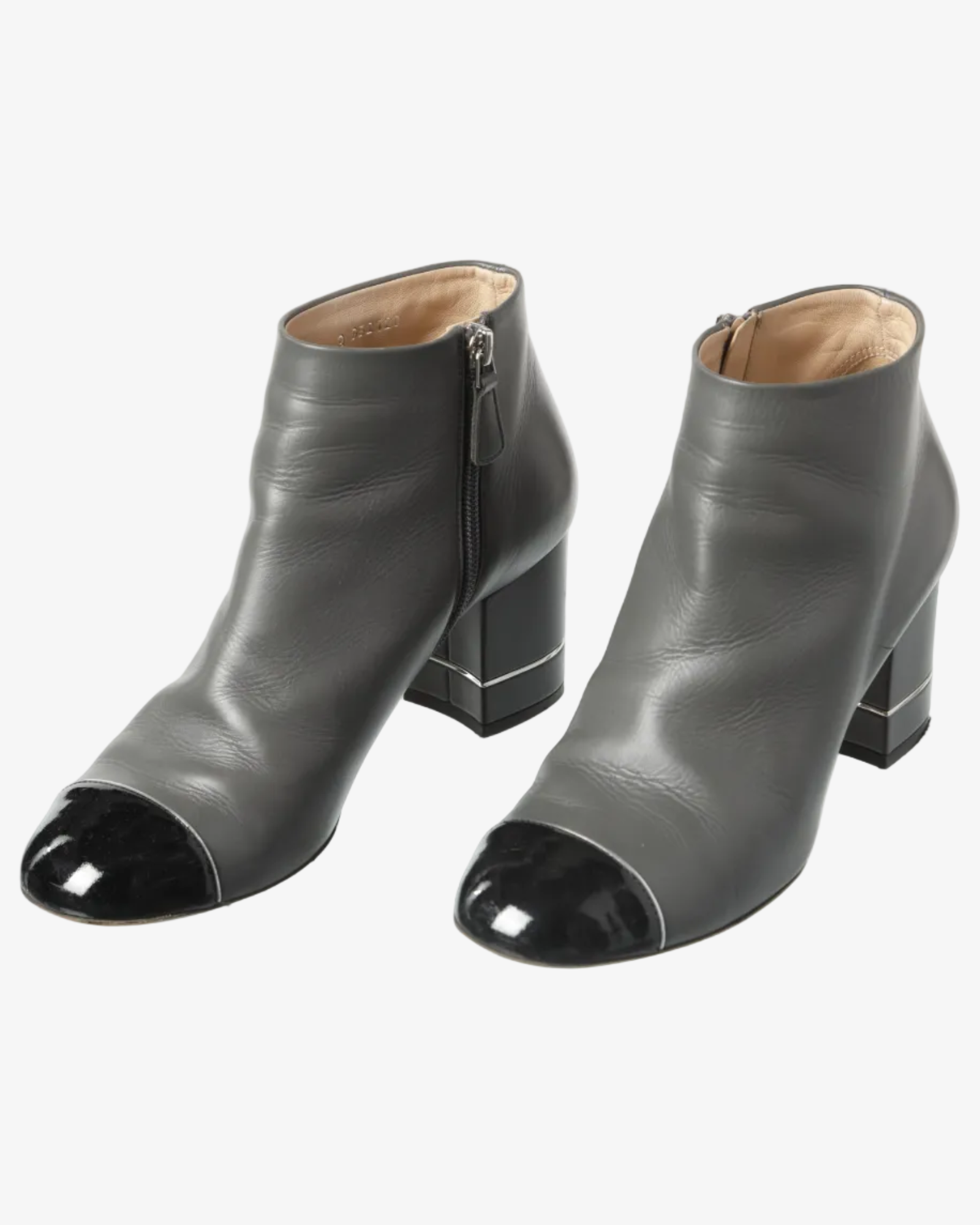 Chanel ankle boot in black leather