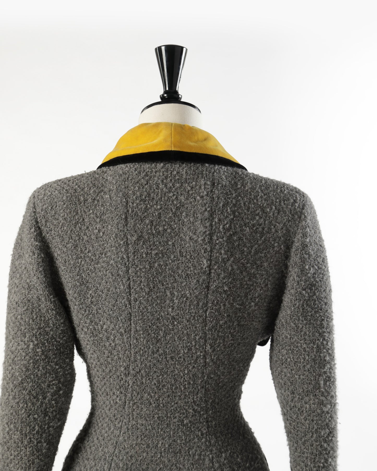 Giacca doppiopetto Chanel disegnata da Karl Lagerfeld anni 90