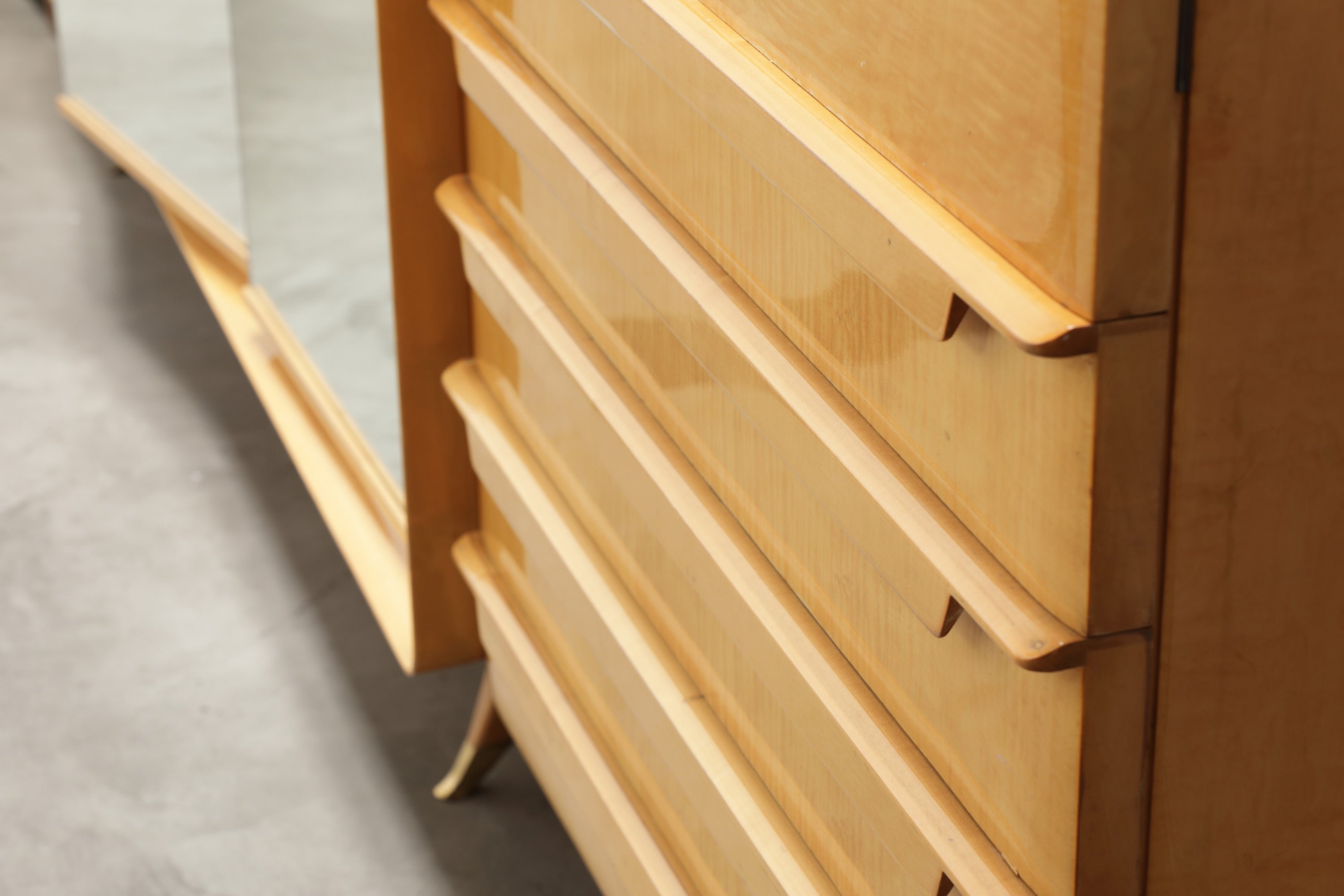 Vittorio Dassi blond maple wardrobe 60s