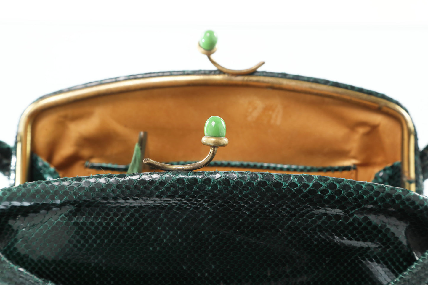 Emerald green lizard shoulder bag from the 60s