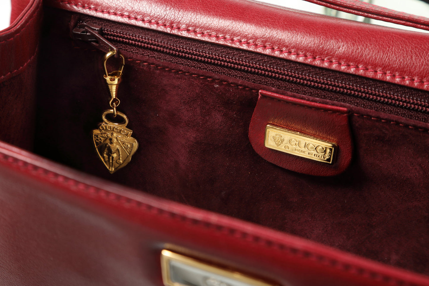 Gucci shoulder bag in burgundy leather from the 70s