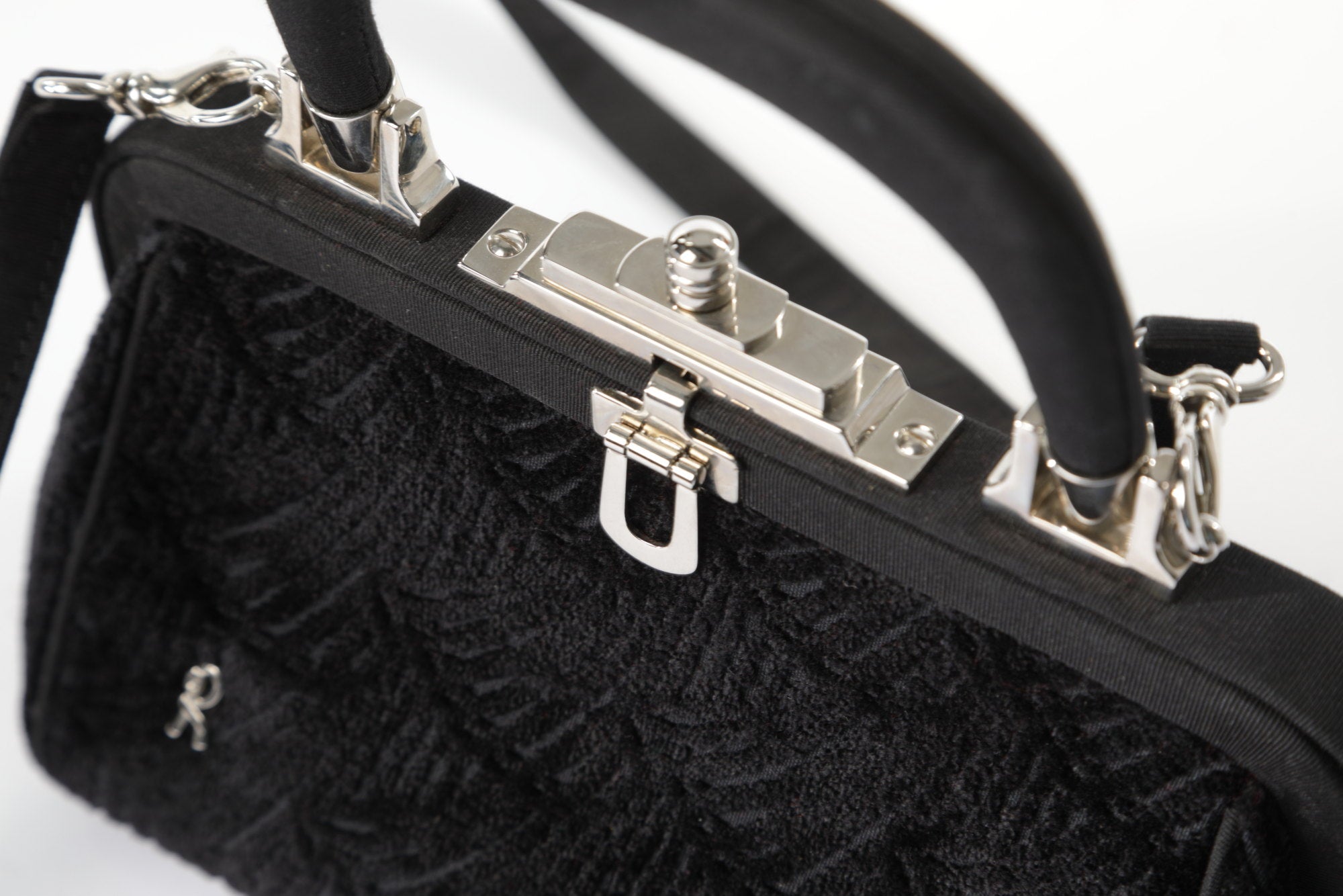 Roberta Di Camerino black shoulder and handle bag