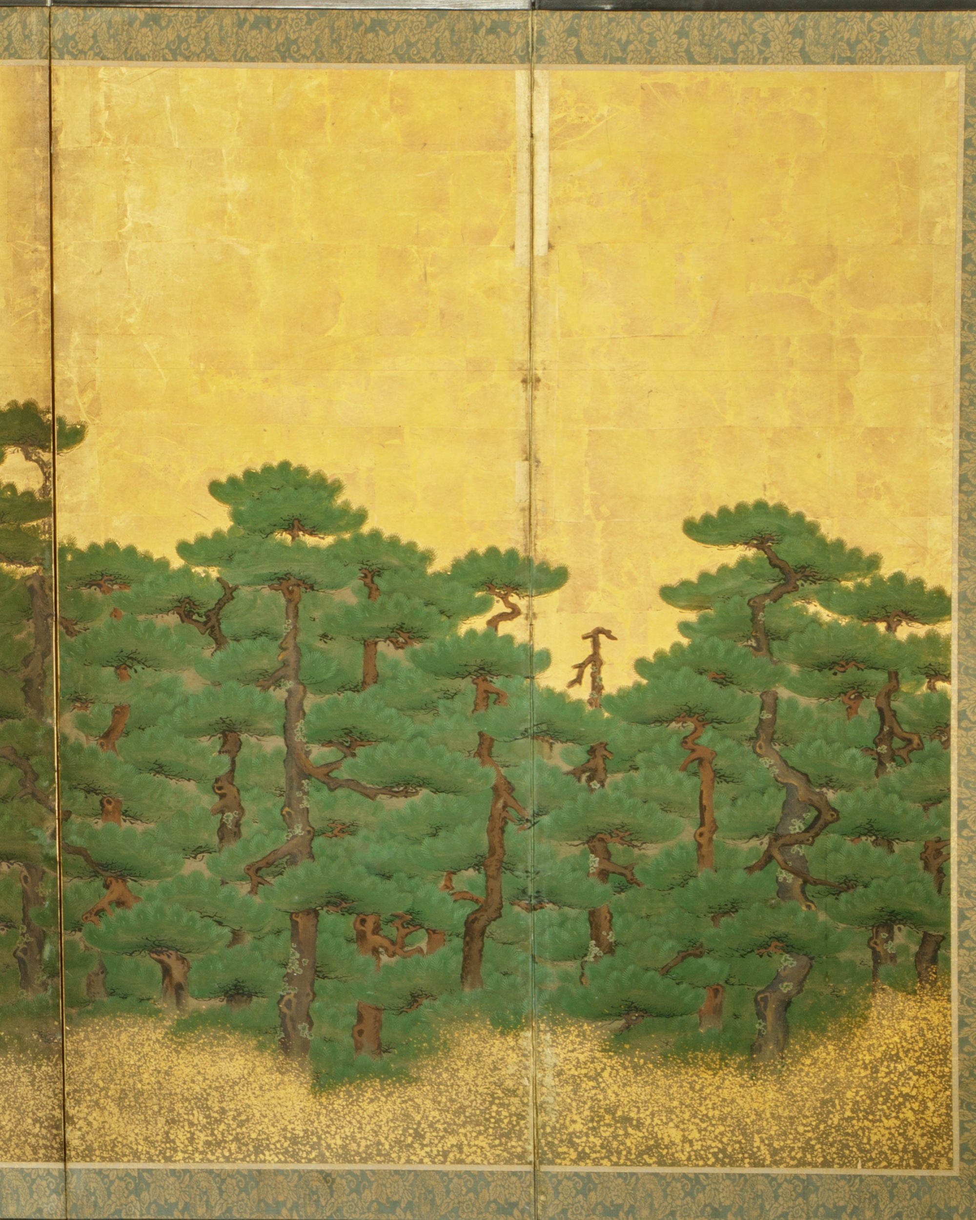 Byōbu con pini e sole rosso