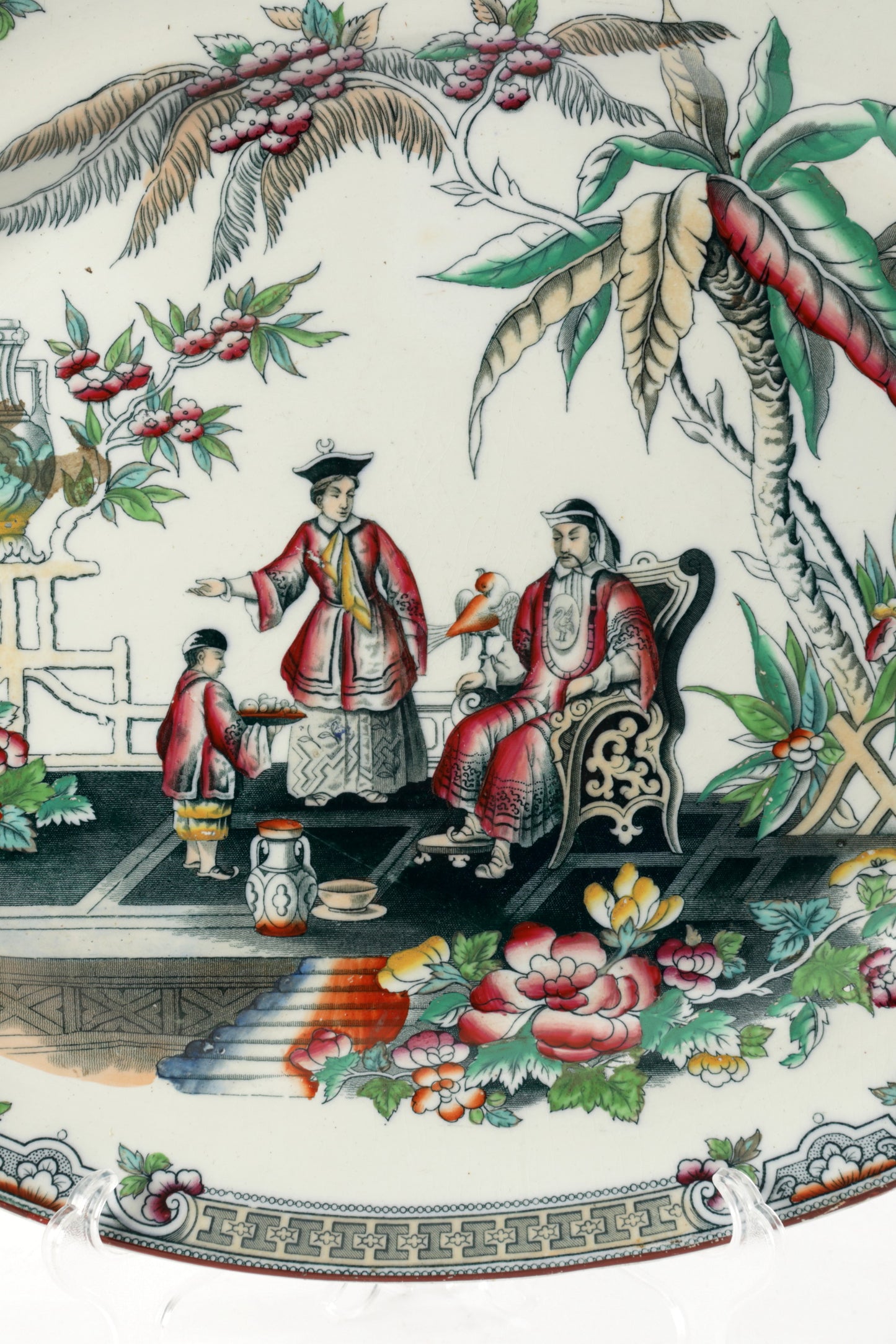 Oriental oval centerpiece