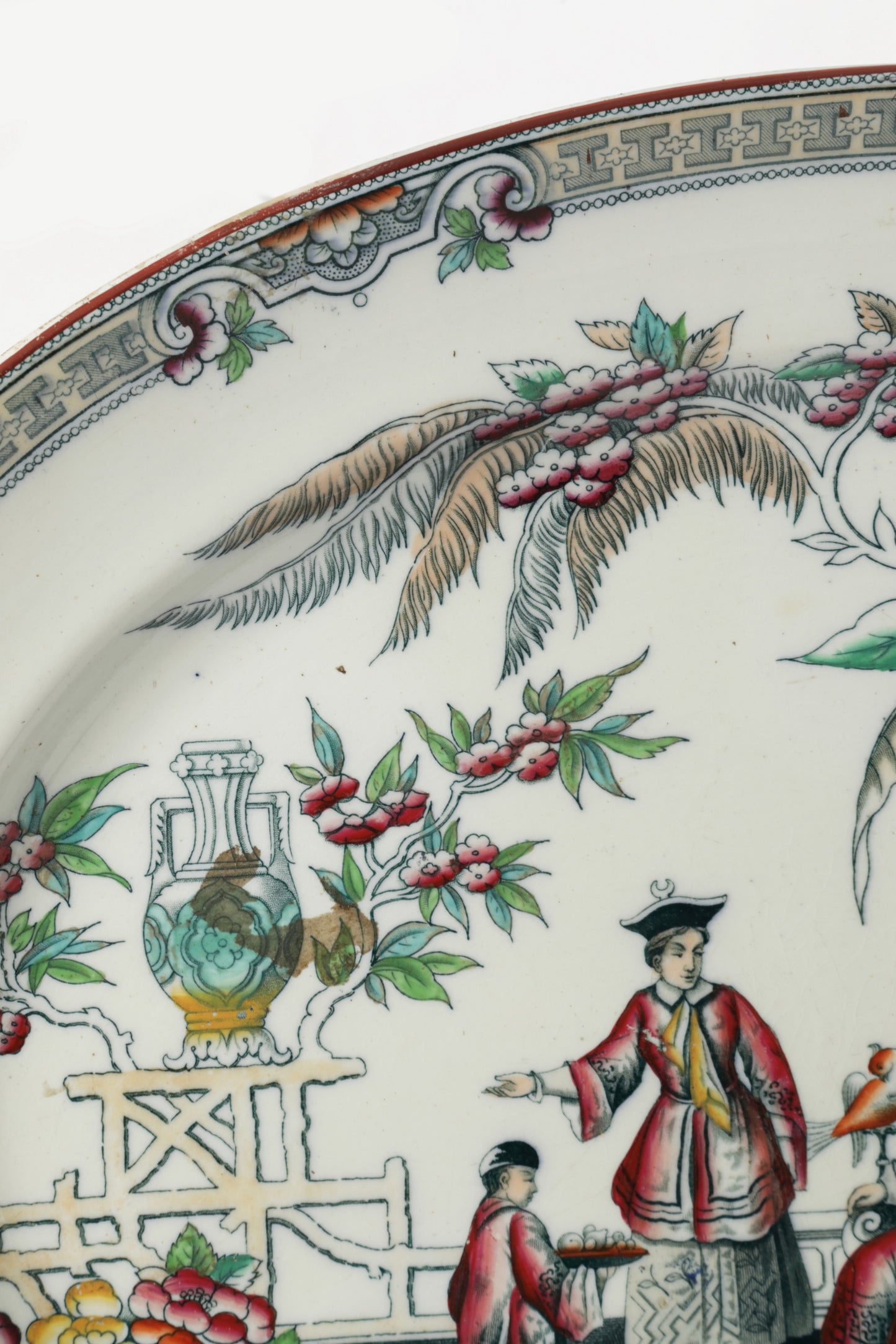 Oriental oval centerpiece