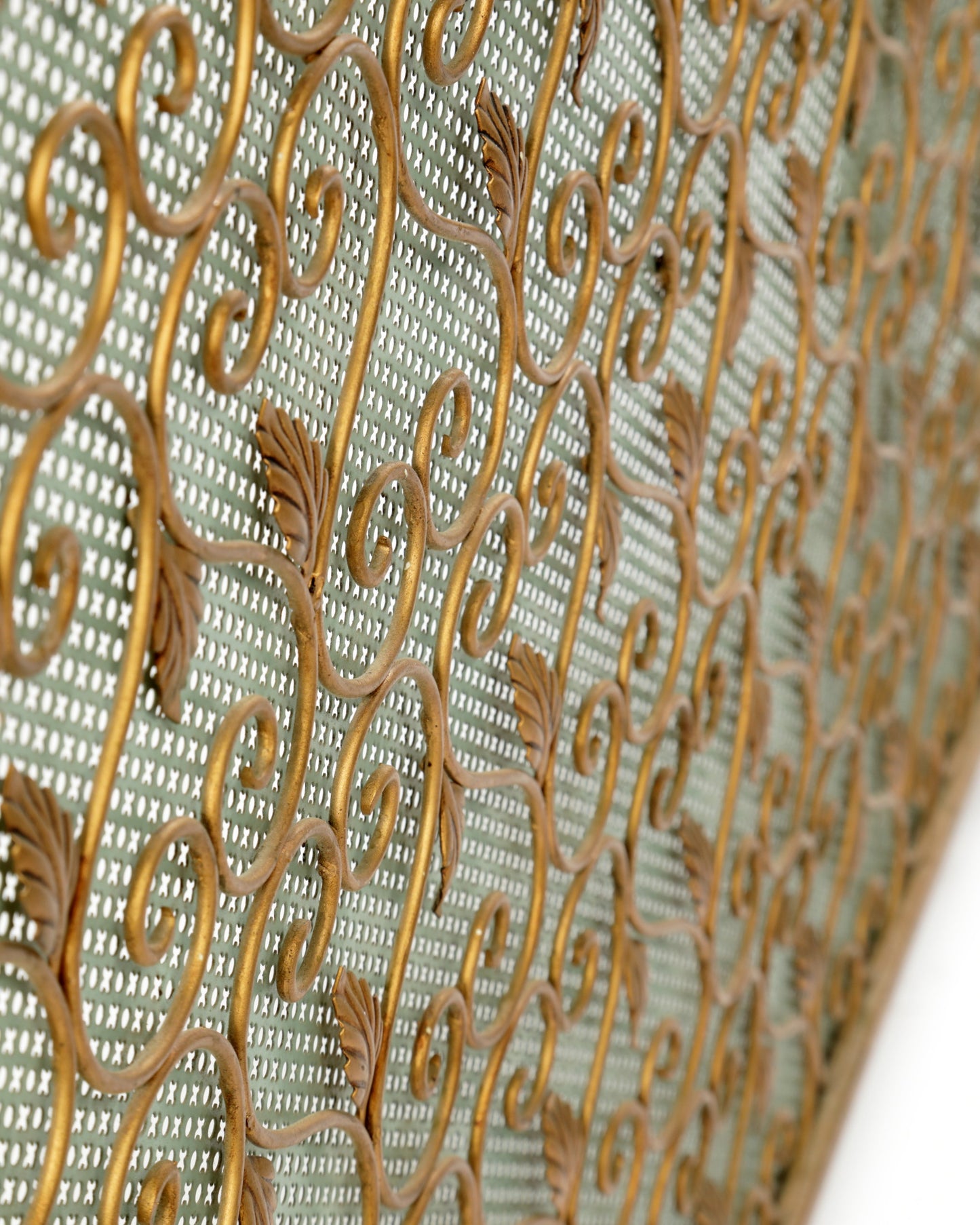 Console (radiator cover) mirrored surface