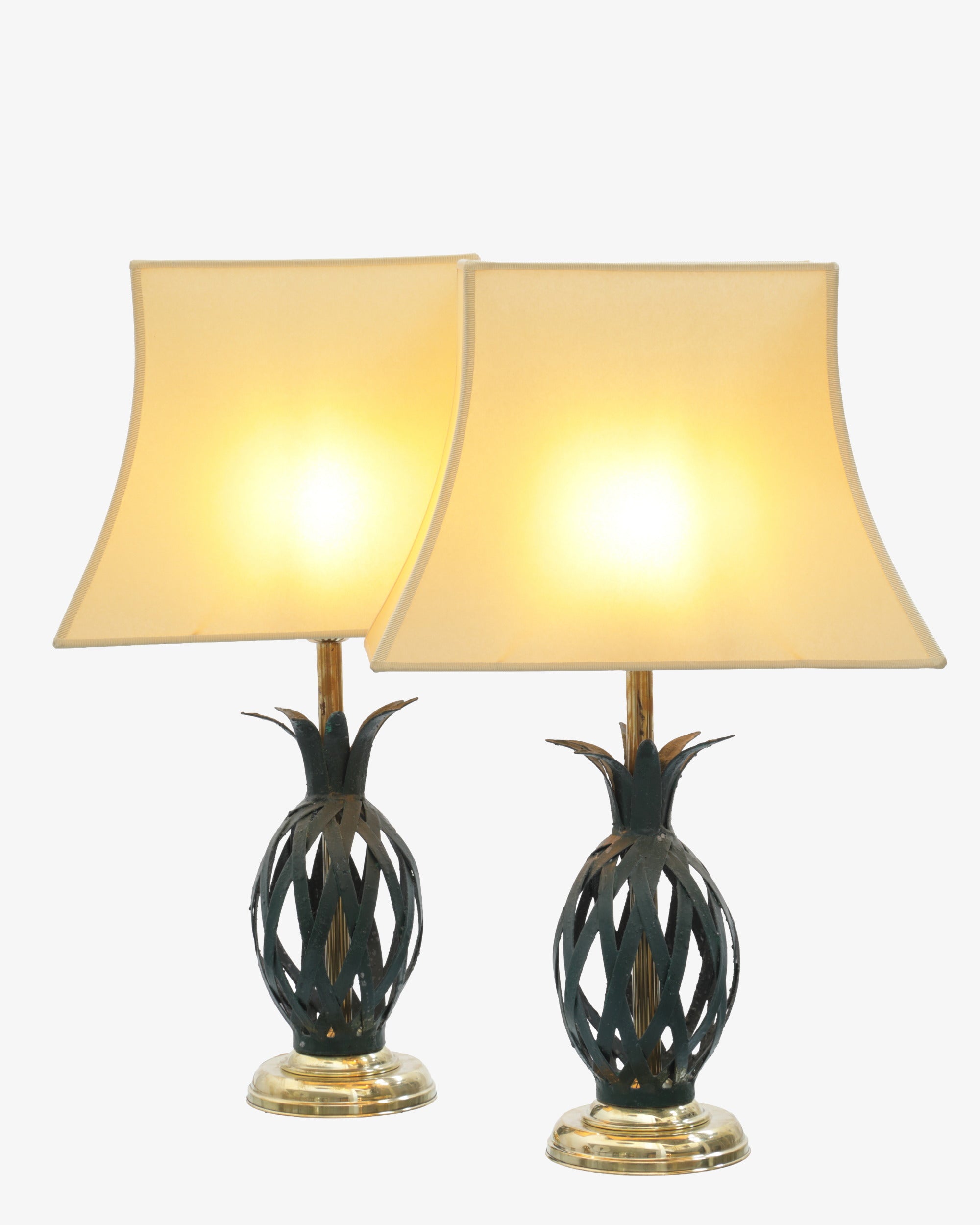 Coppia lampada da tavolo ananas ferro tinto e ottone anni 70