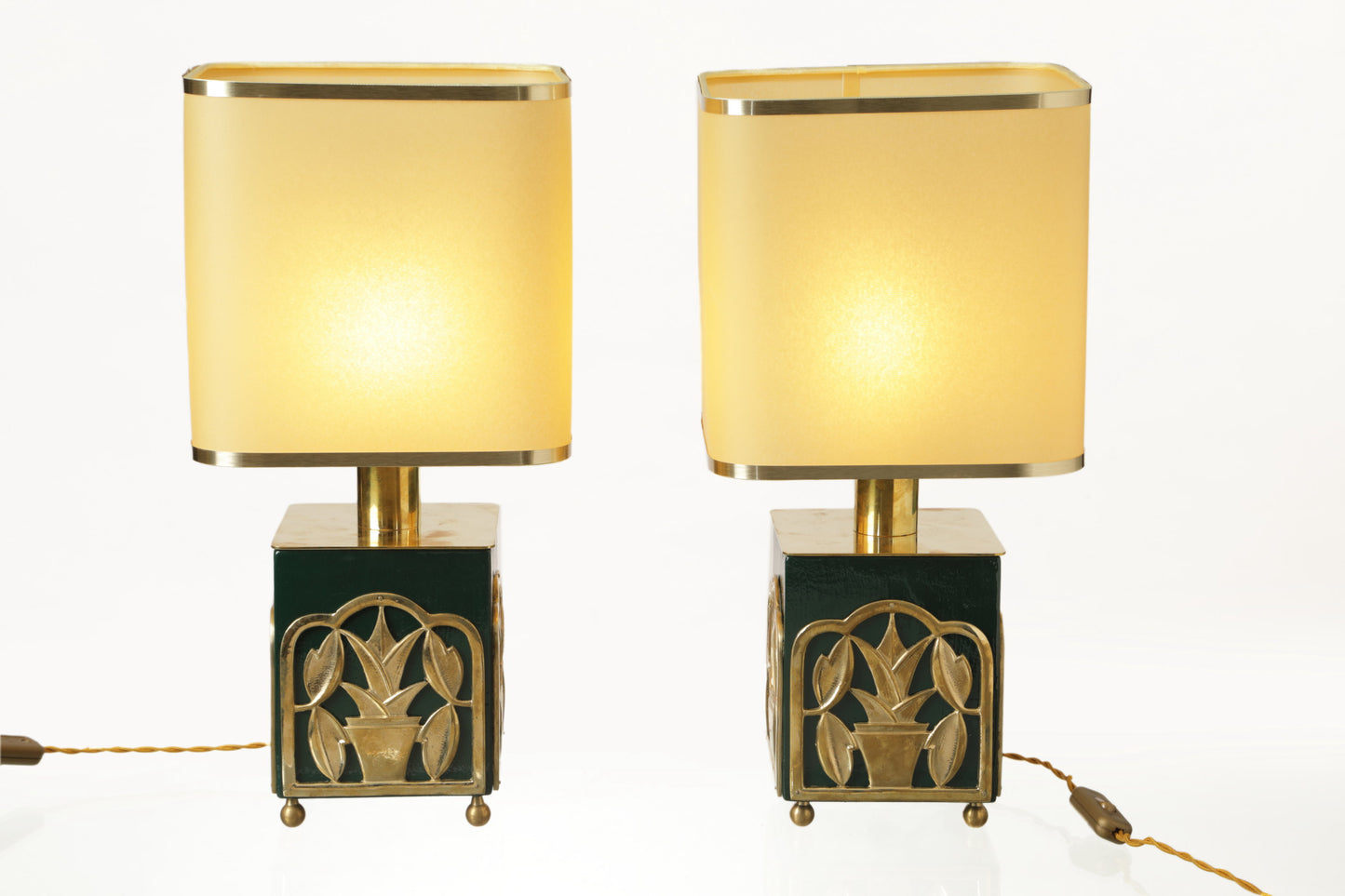 Pair of green lacquered brass lamps, 70s flowers