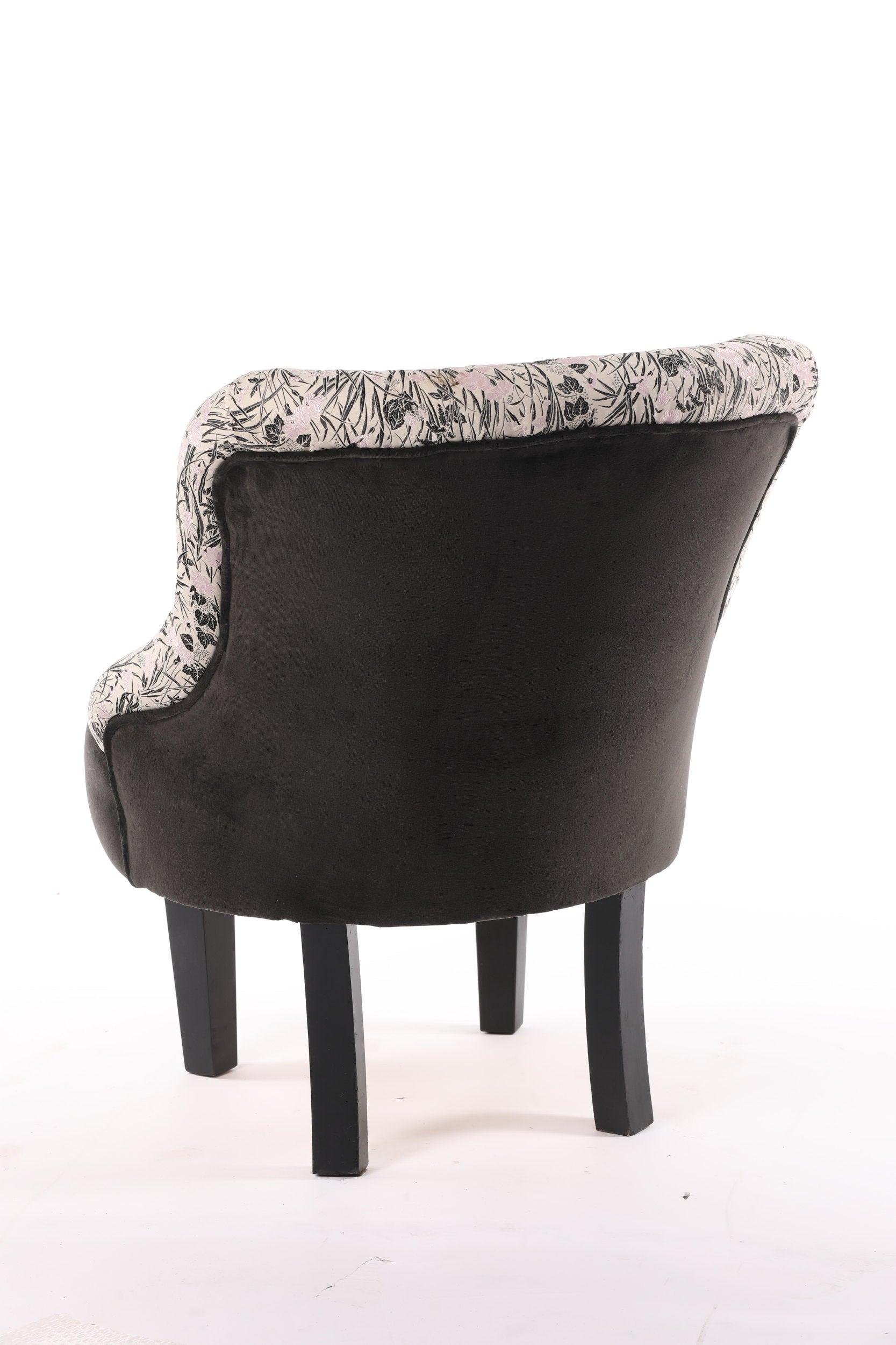 Small couple
 bedroom armchairs