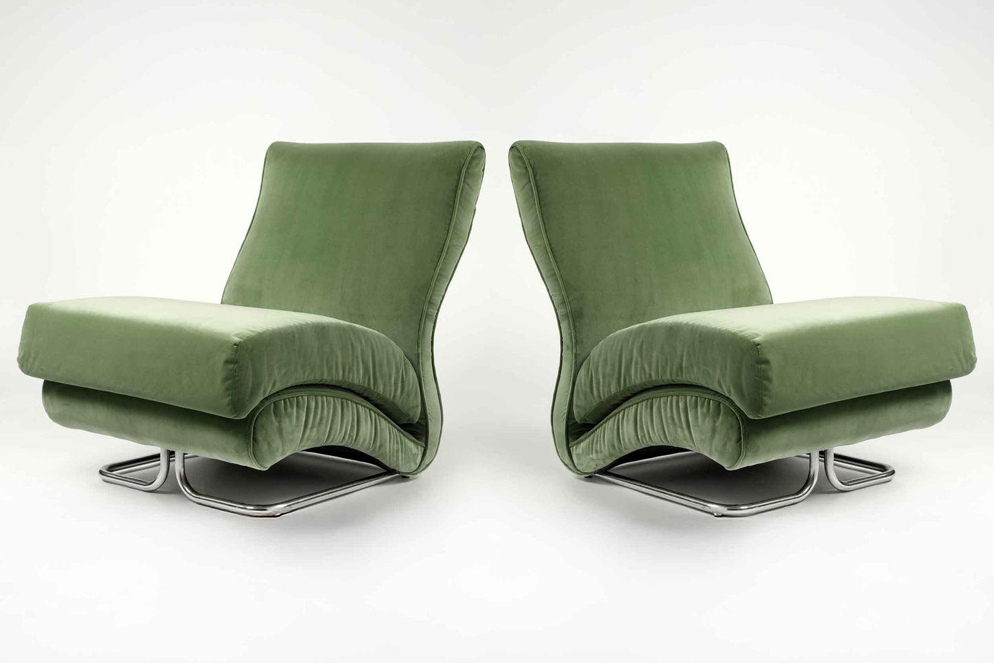 Pair of Cigno Vittorio Varo armchairs for Ipe, 1970s