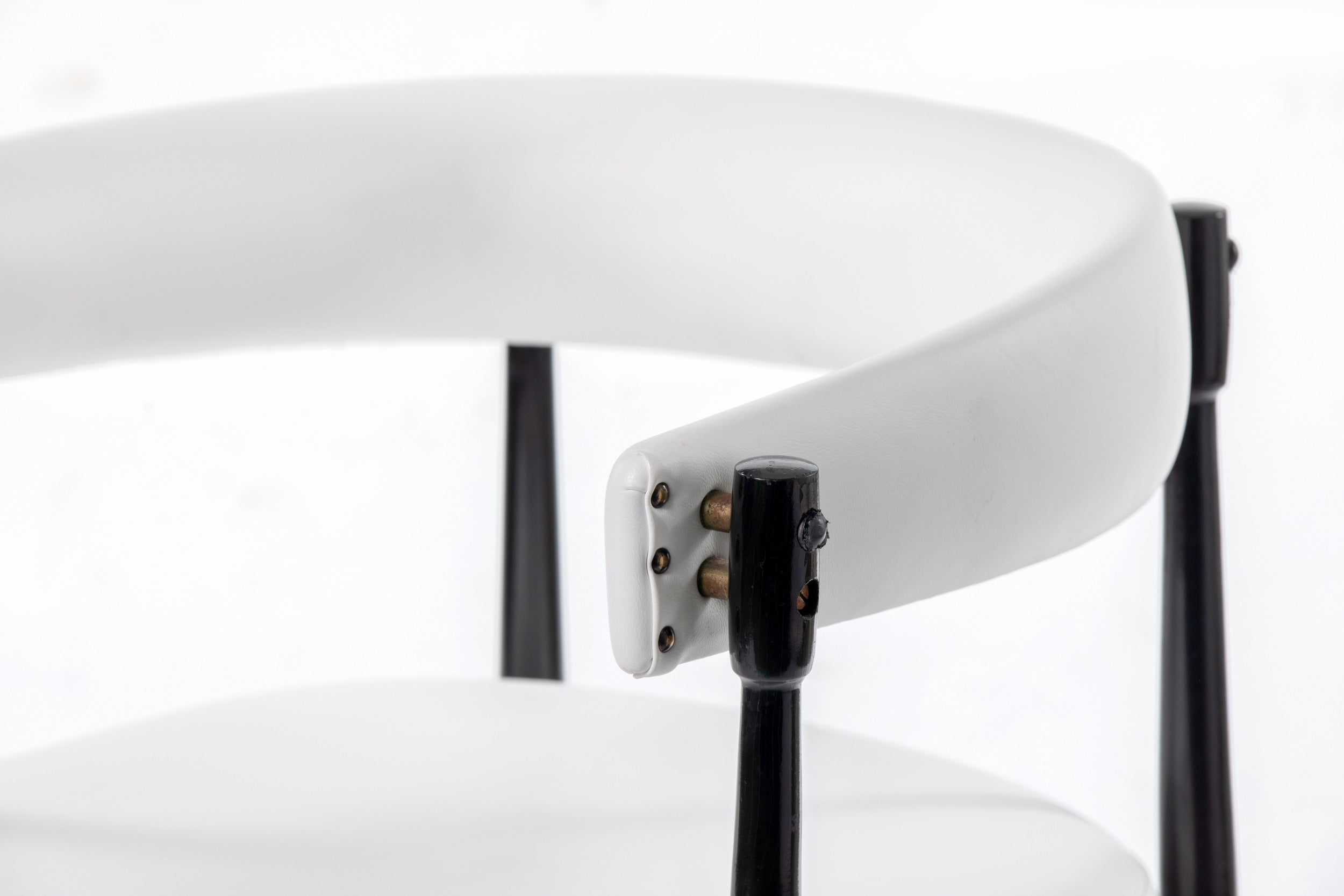Pair of armchairs A. Dal Vera and Figli Flam Sansoni milk white 1959