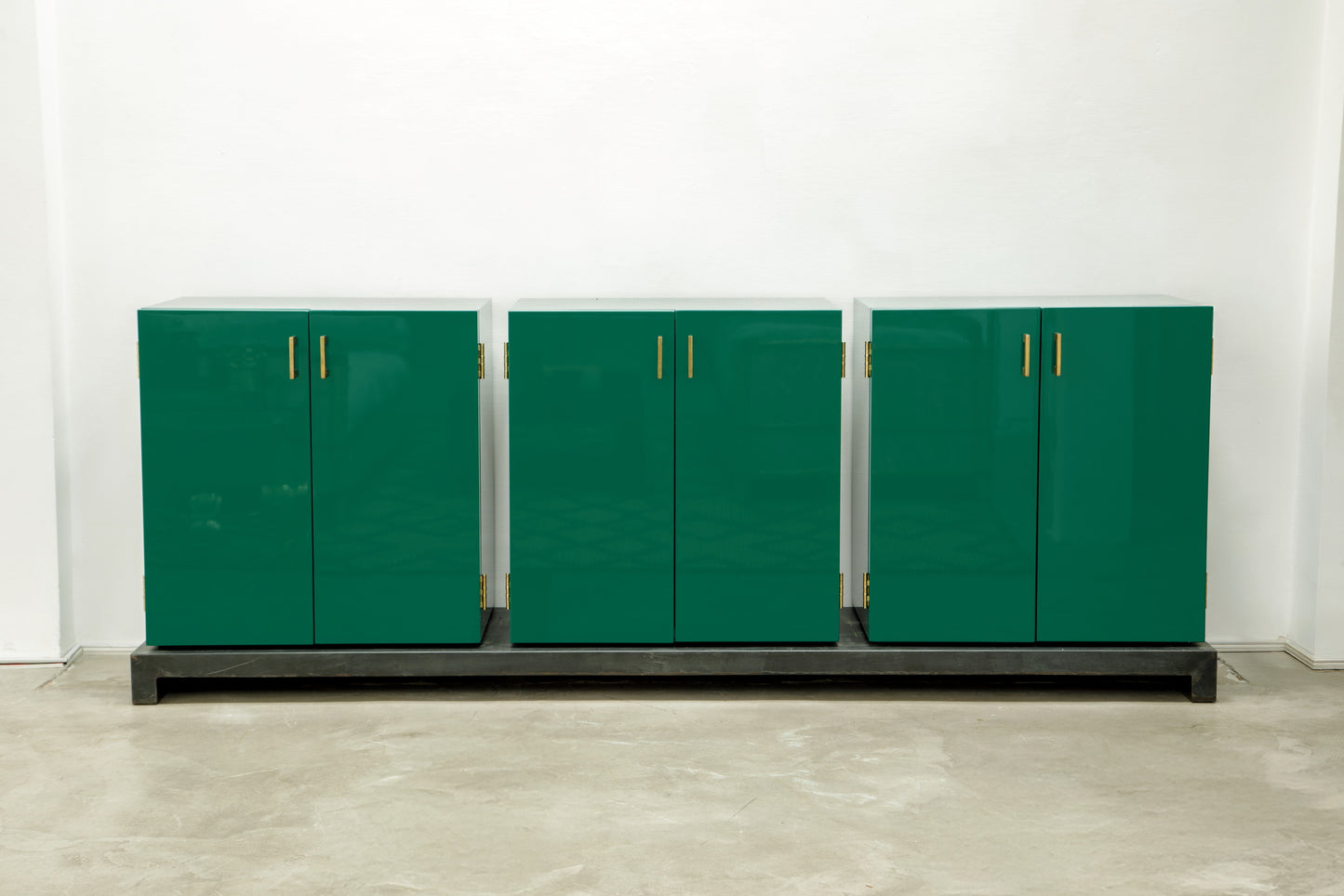 Credenza laccata 3 moduli anni 2000