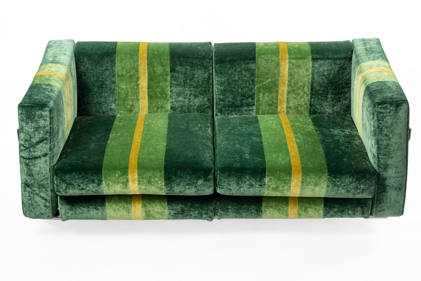 Kazuhide Takahama 70s two-seater sofa reinterpreted by triplef