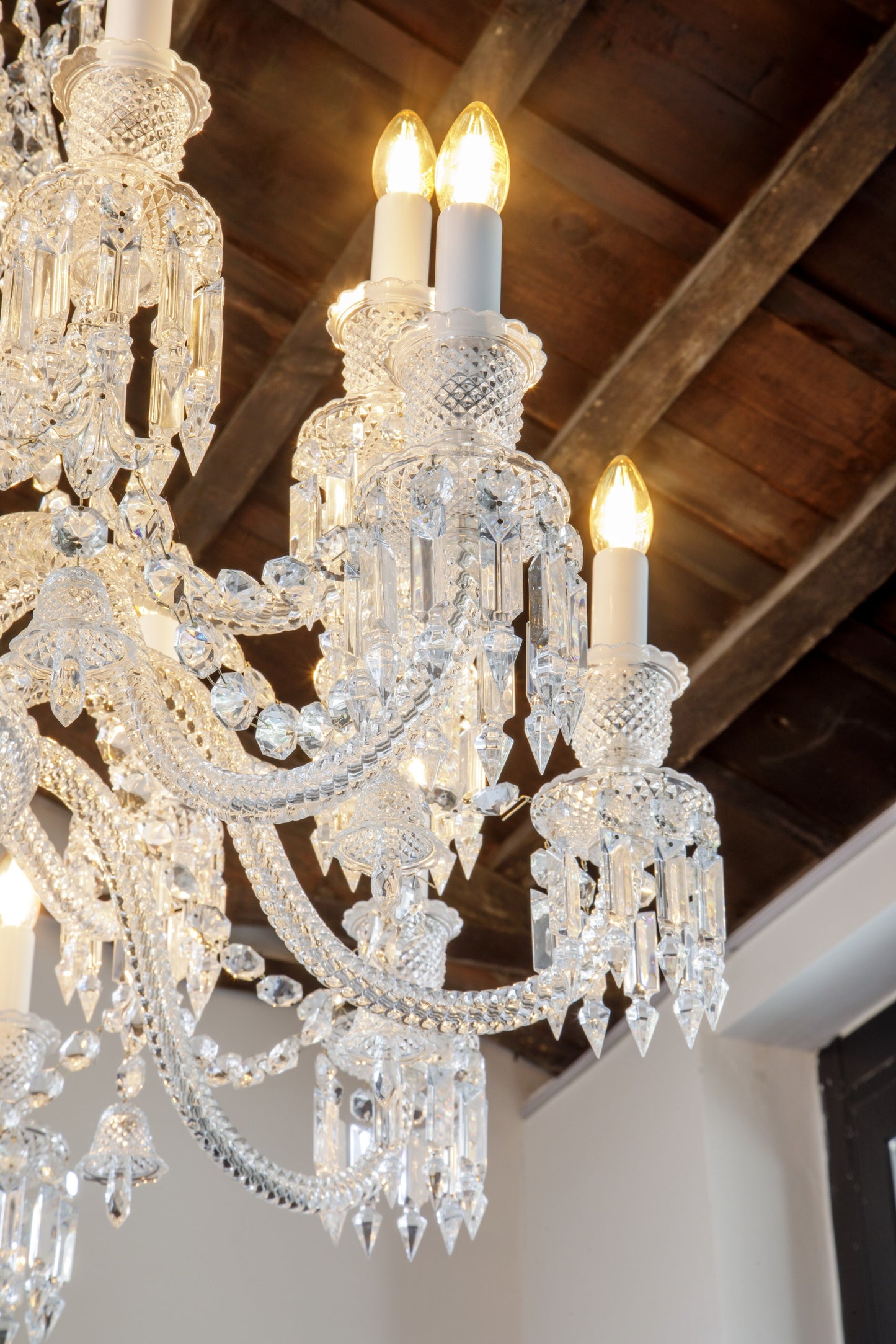 Large 18-light Baccarat Zenith chandelier from the 1990s