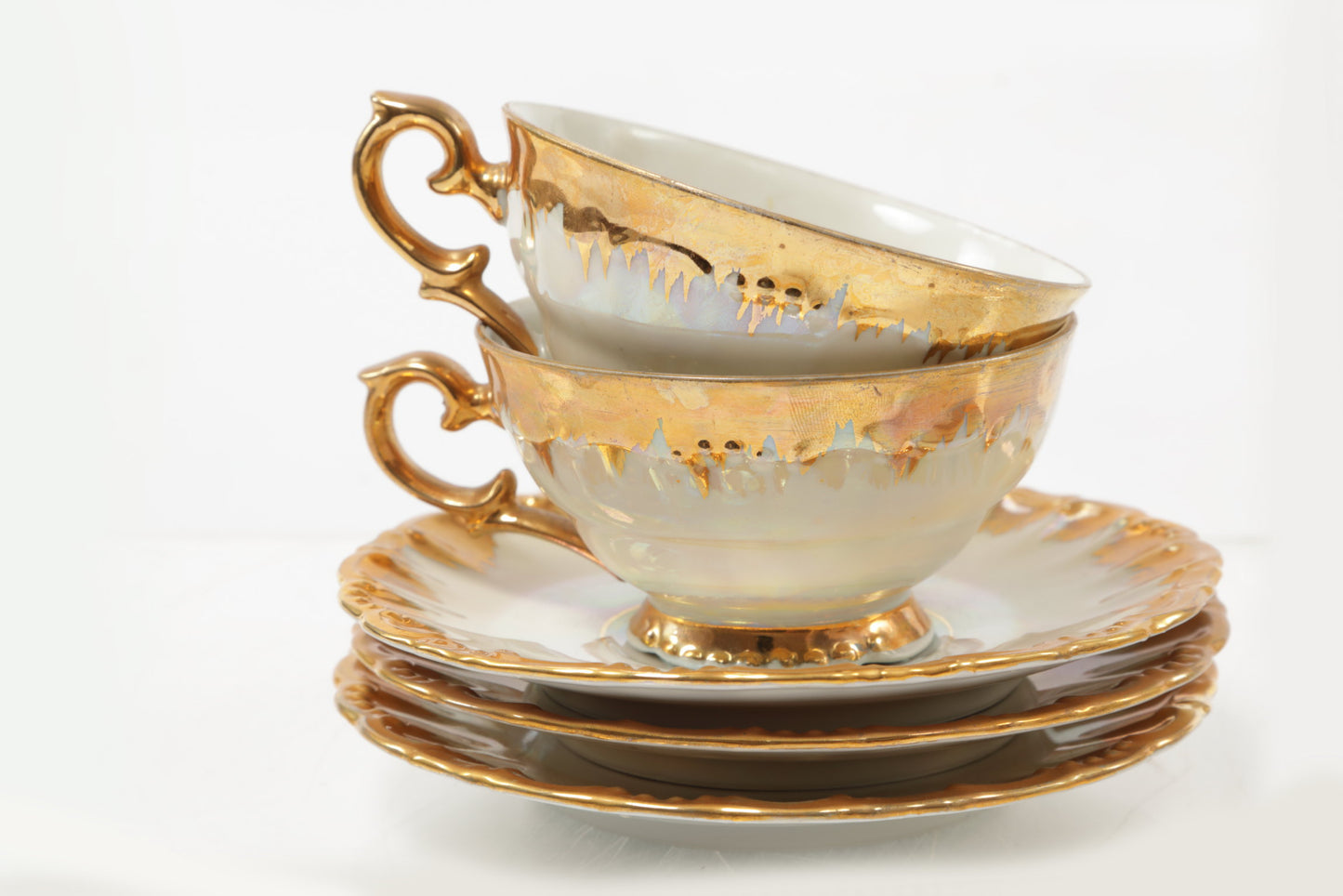 Porcelain tea service with gold flaming