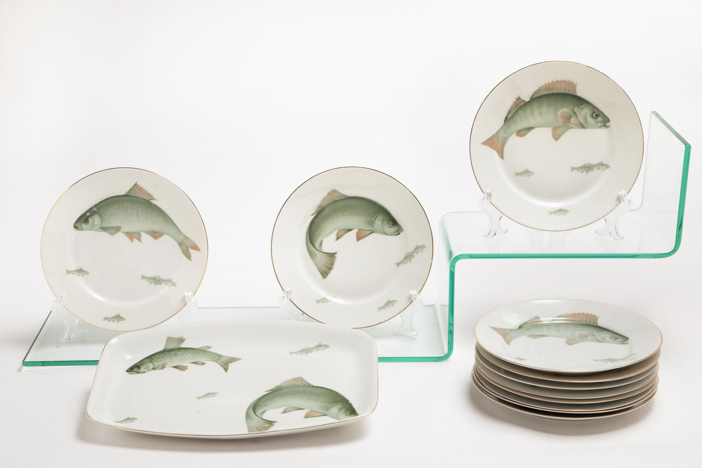 Porcelain dinner set with jade green fish from the 1940s