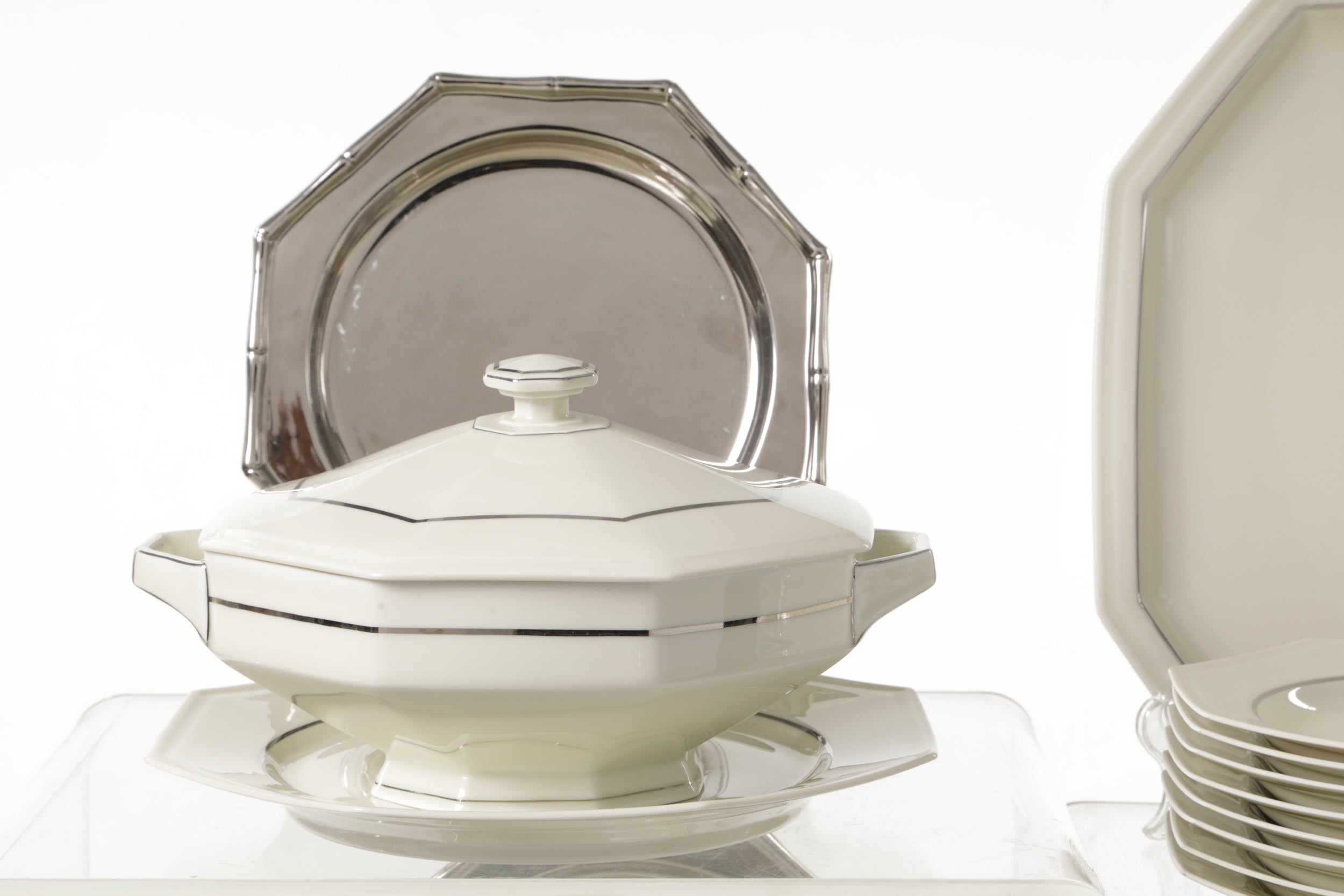 Royal Ivory 1970s octagonal plate set
