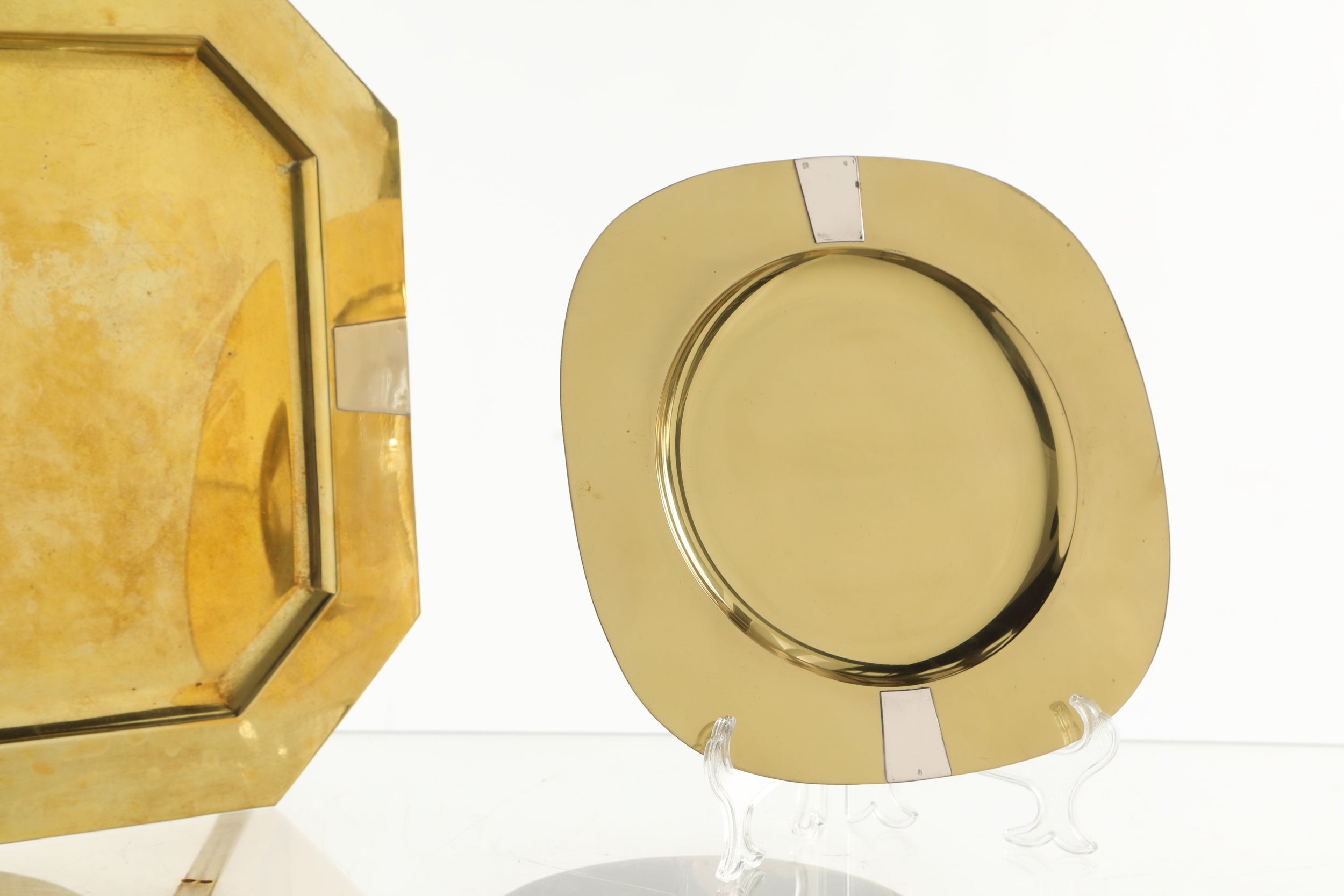 Sip brass and silver charger set