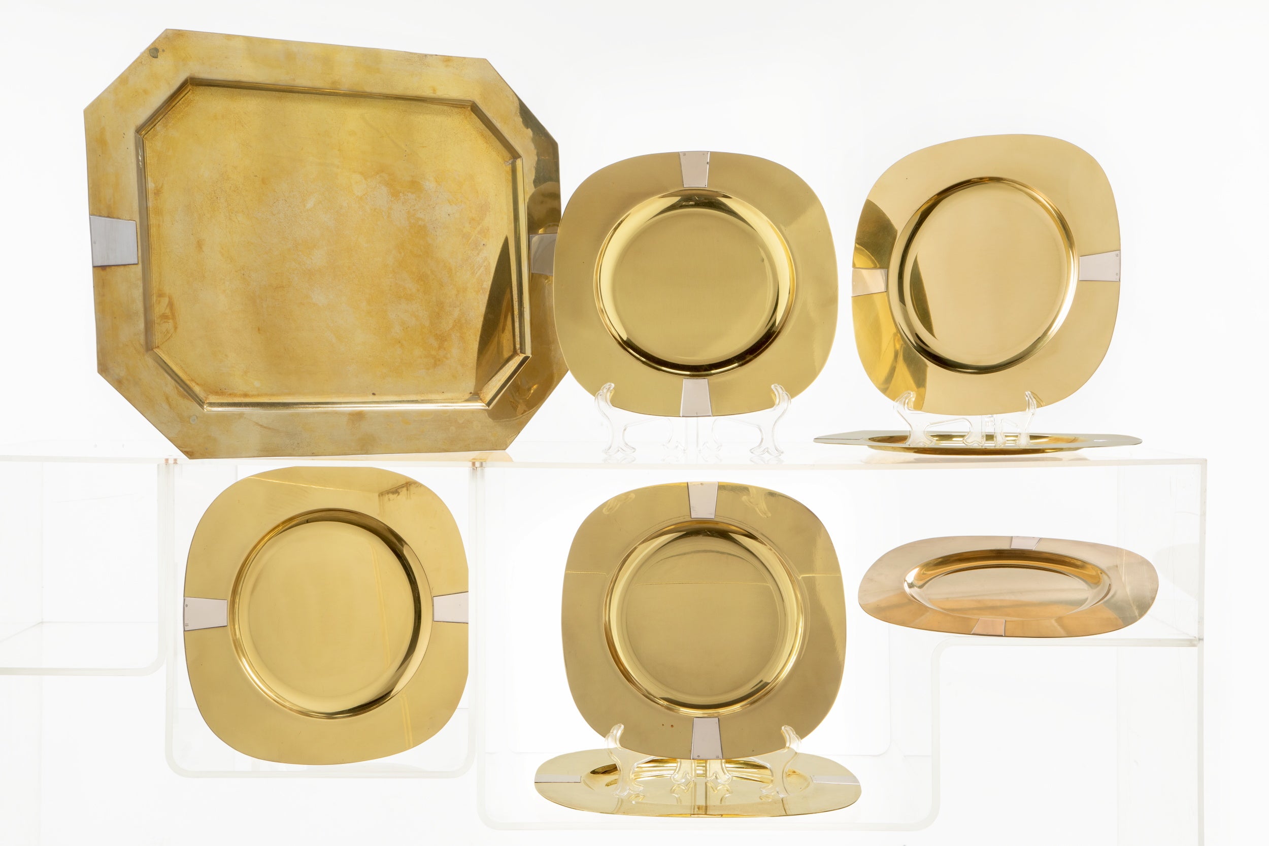 Sip brass and silver charger set